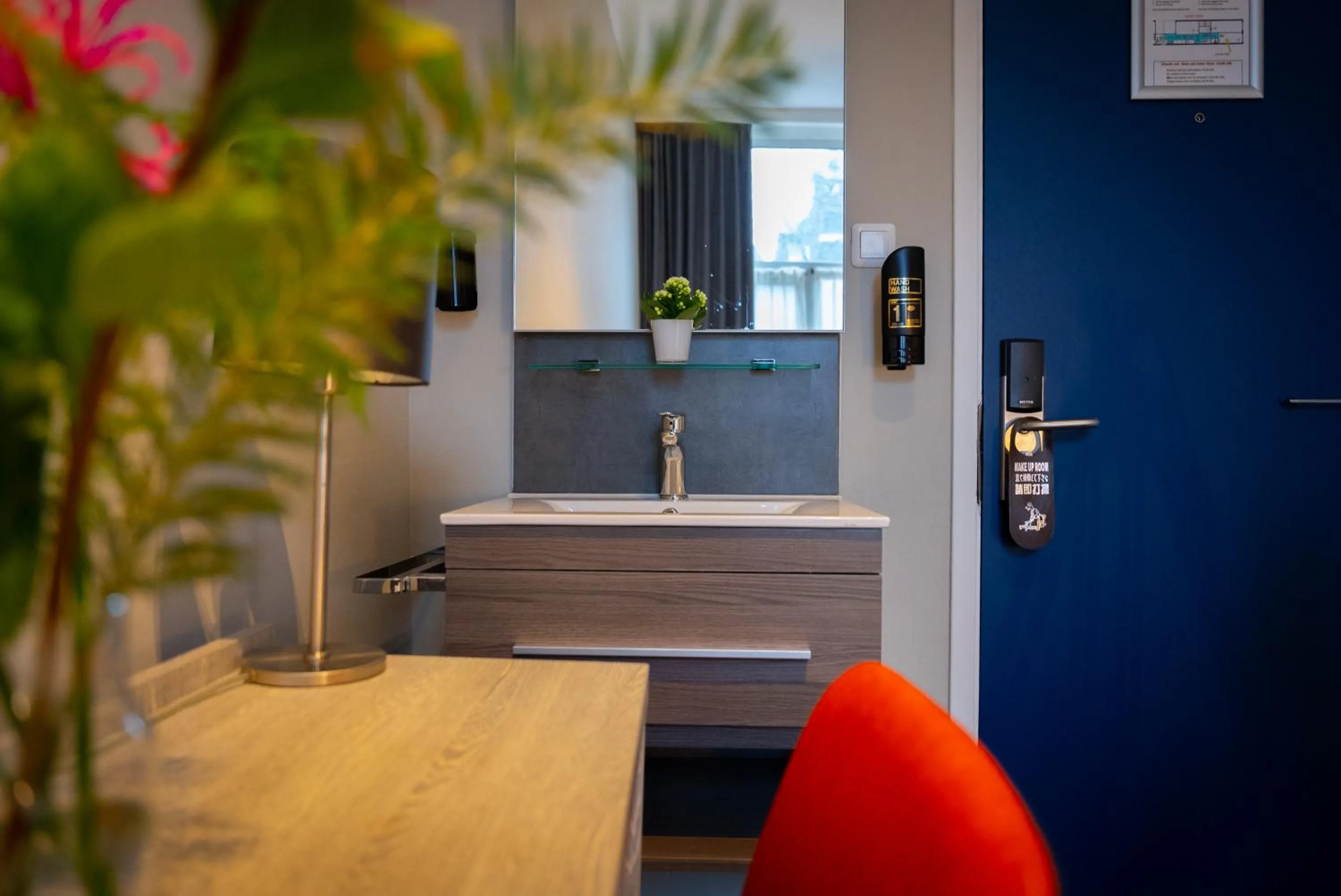 Bedroom in The Crown Hotel