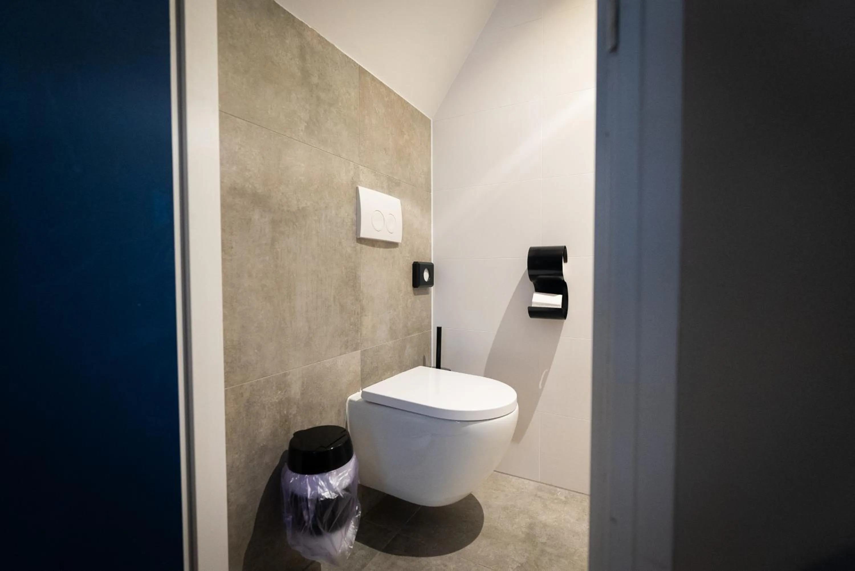 Toilet in The Crown Hotel