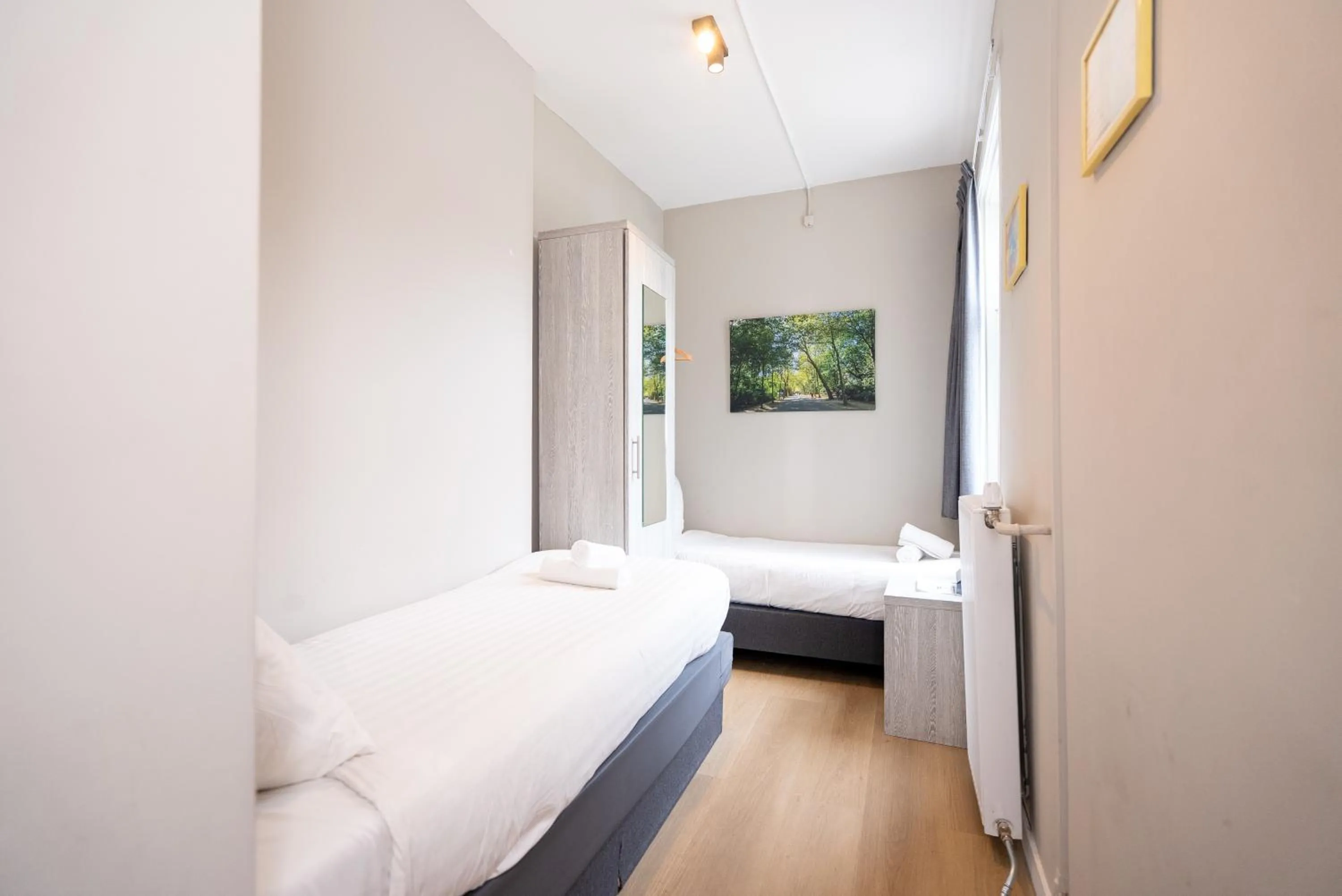 Bedroom, Bed in The Crown Hotel