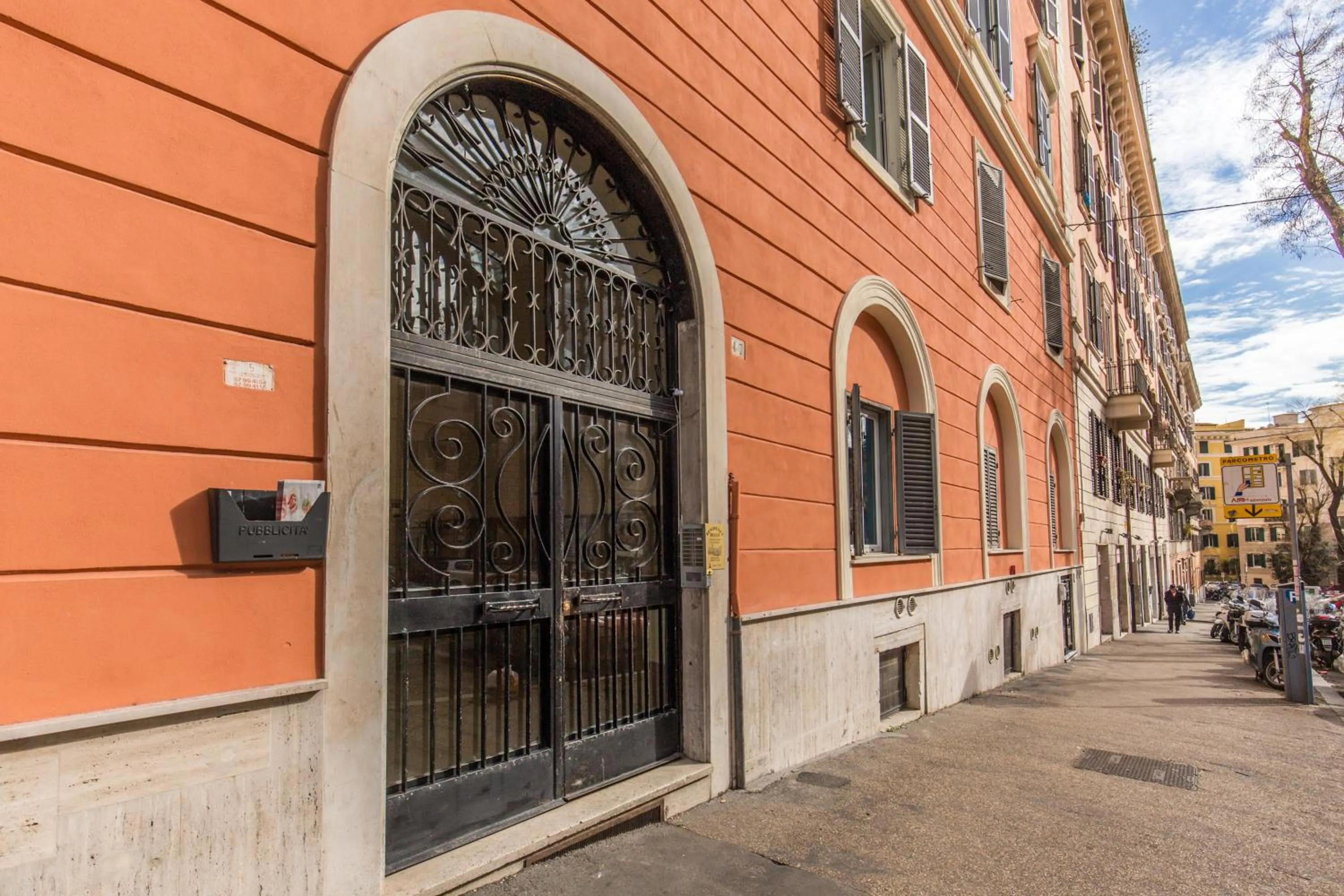Facade/entrance in Residenza Belli Inn