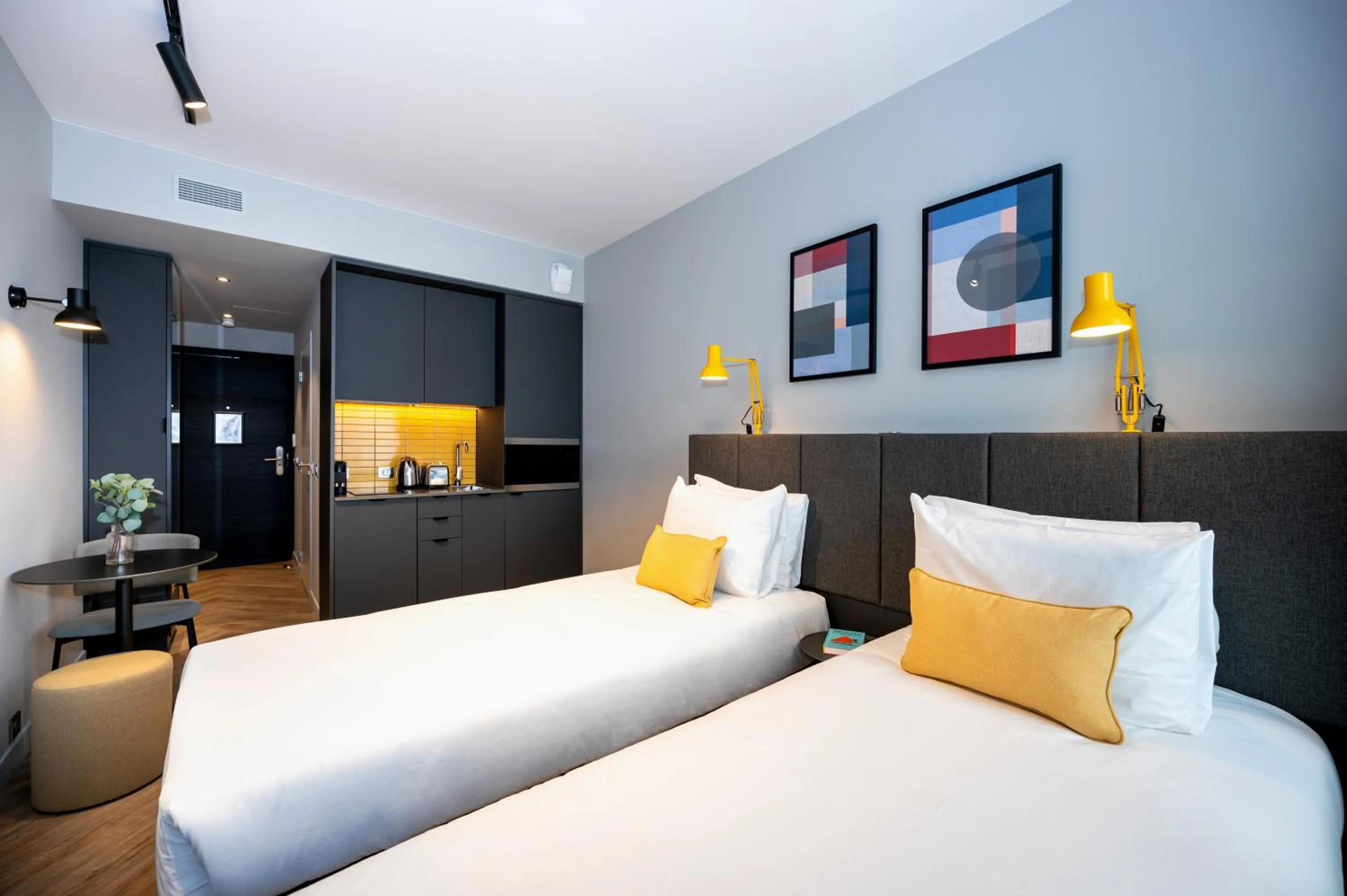 Photo of the whole room, Bed in Staycity Aparthotels Paris La Defense