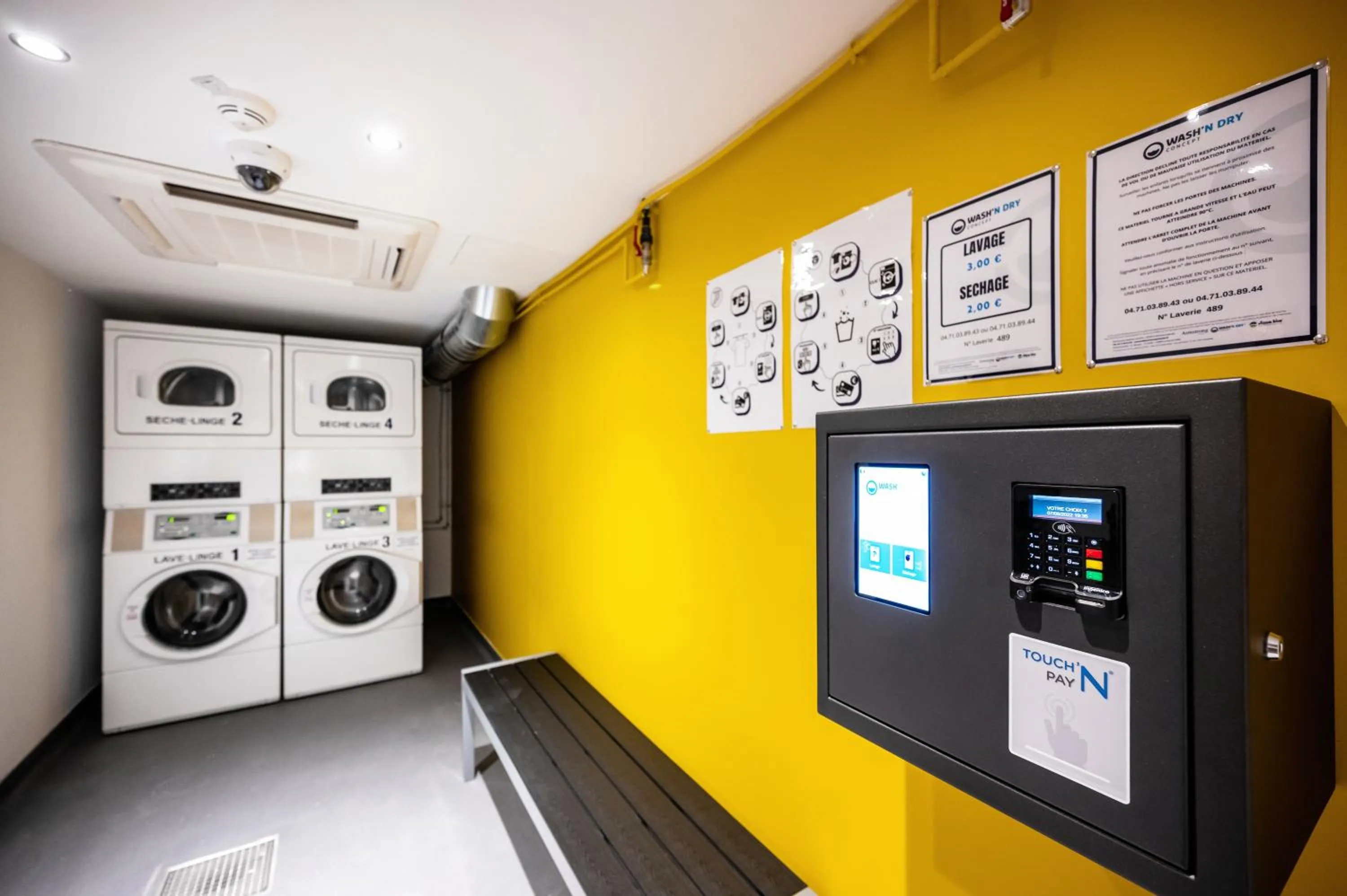 laundry in Staycity Aparthotels Paris La Defense