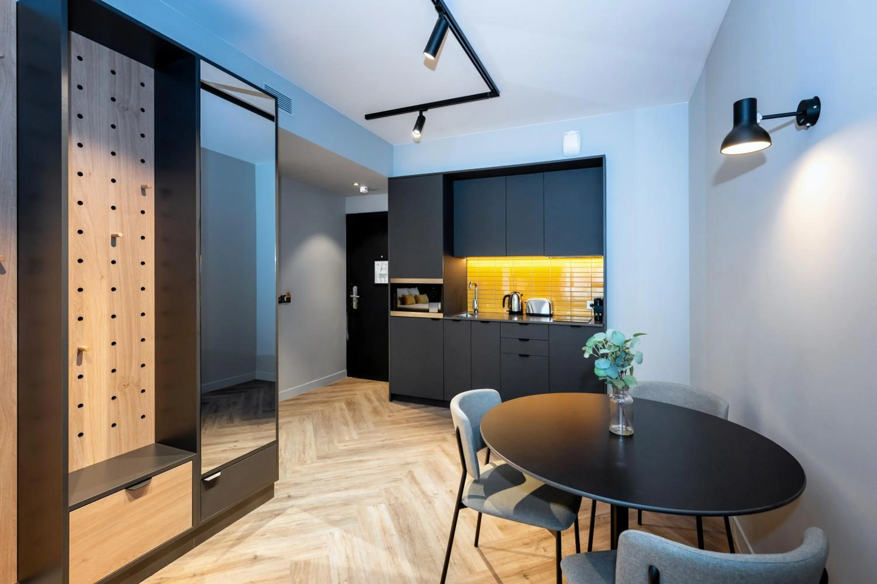Kitchen or kitchenette in Staycity Aparthotels Paris La Defense