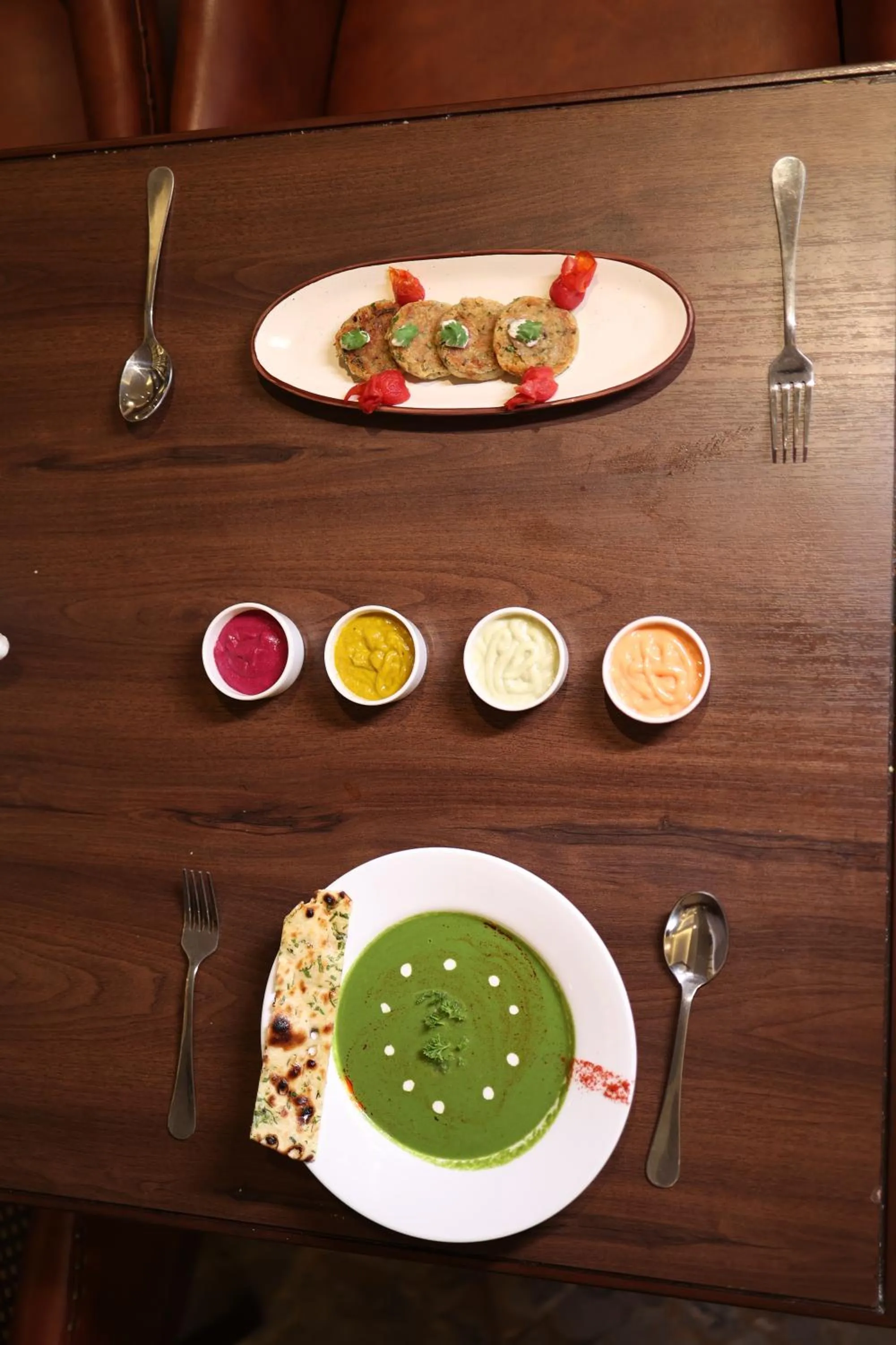 Restaurant/places to eat in Pride Hotel Bhopal