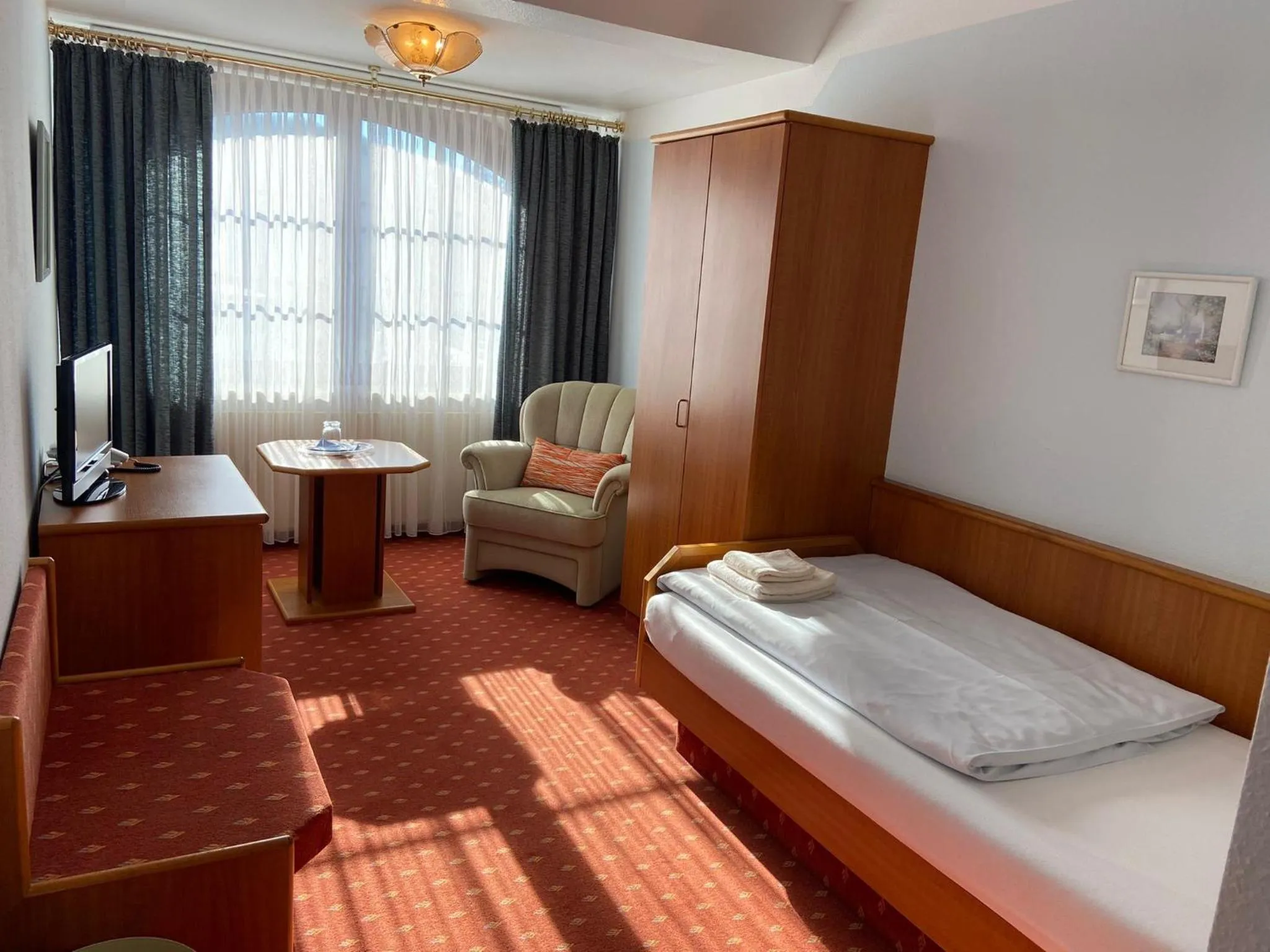 Photo of the whole room, Bed in Hotel Seerose Bad Malente