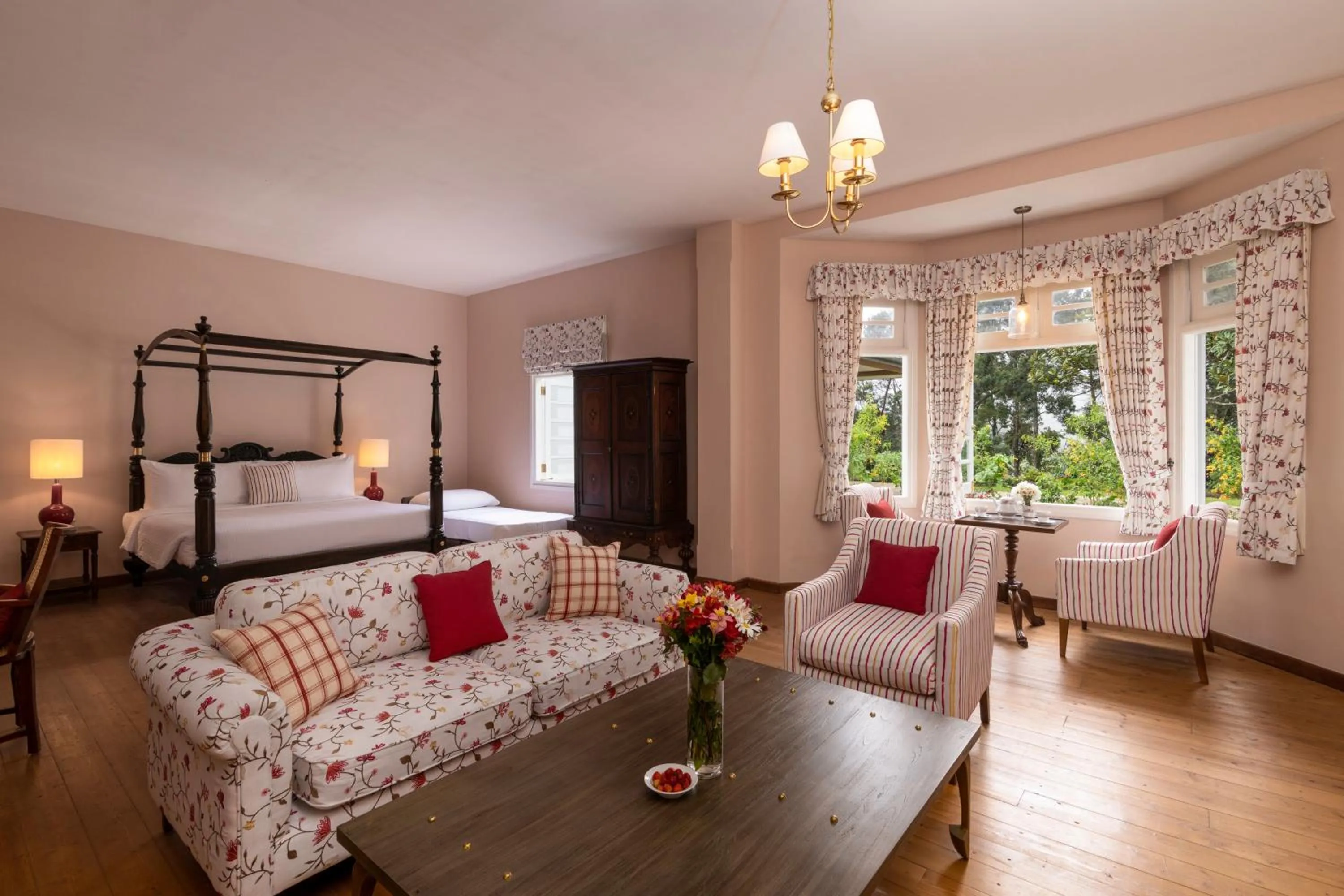 Seating area, Bed in Jetwing Broomfield Bungalow