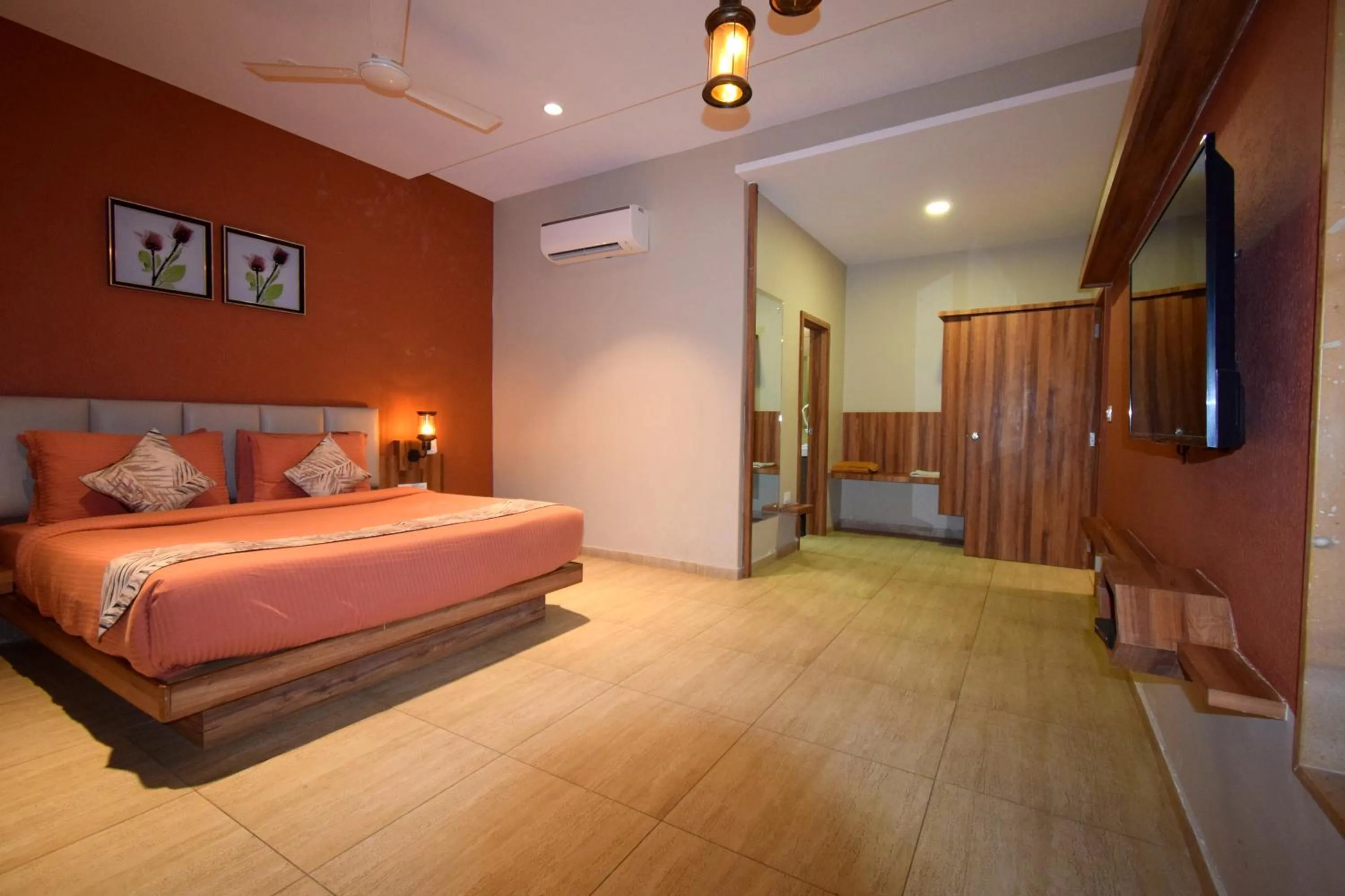 Bedroom in Bapu's Resort, Dwarka
