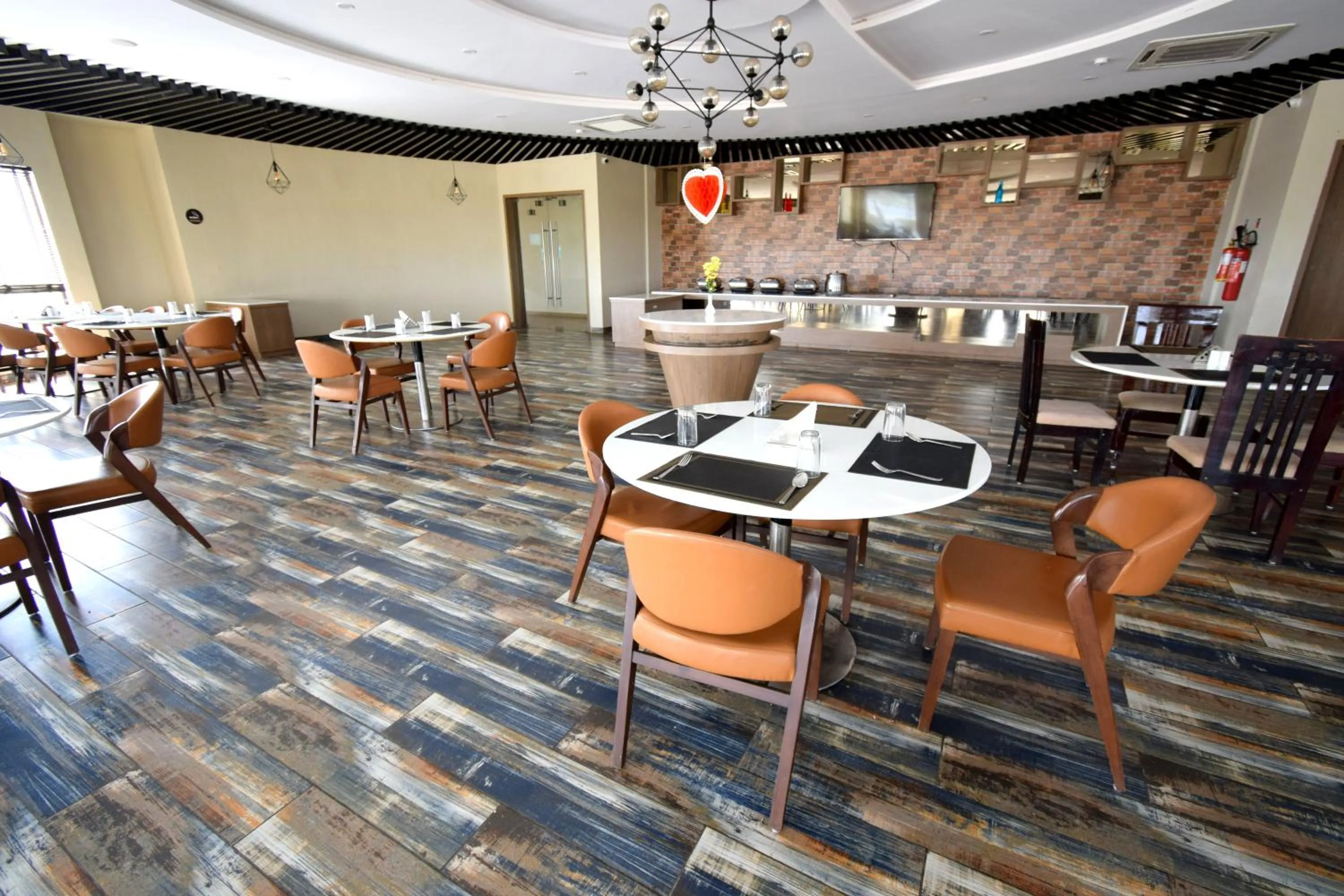 Restaurant/places to eat in Bapu's Resort, Dwarka