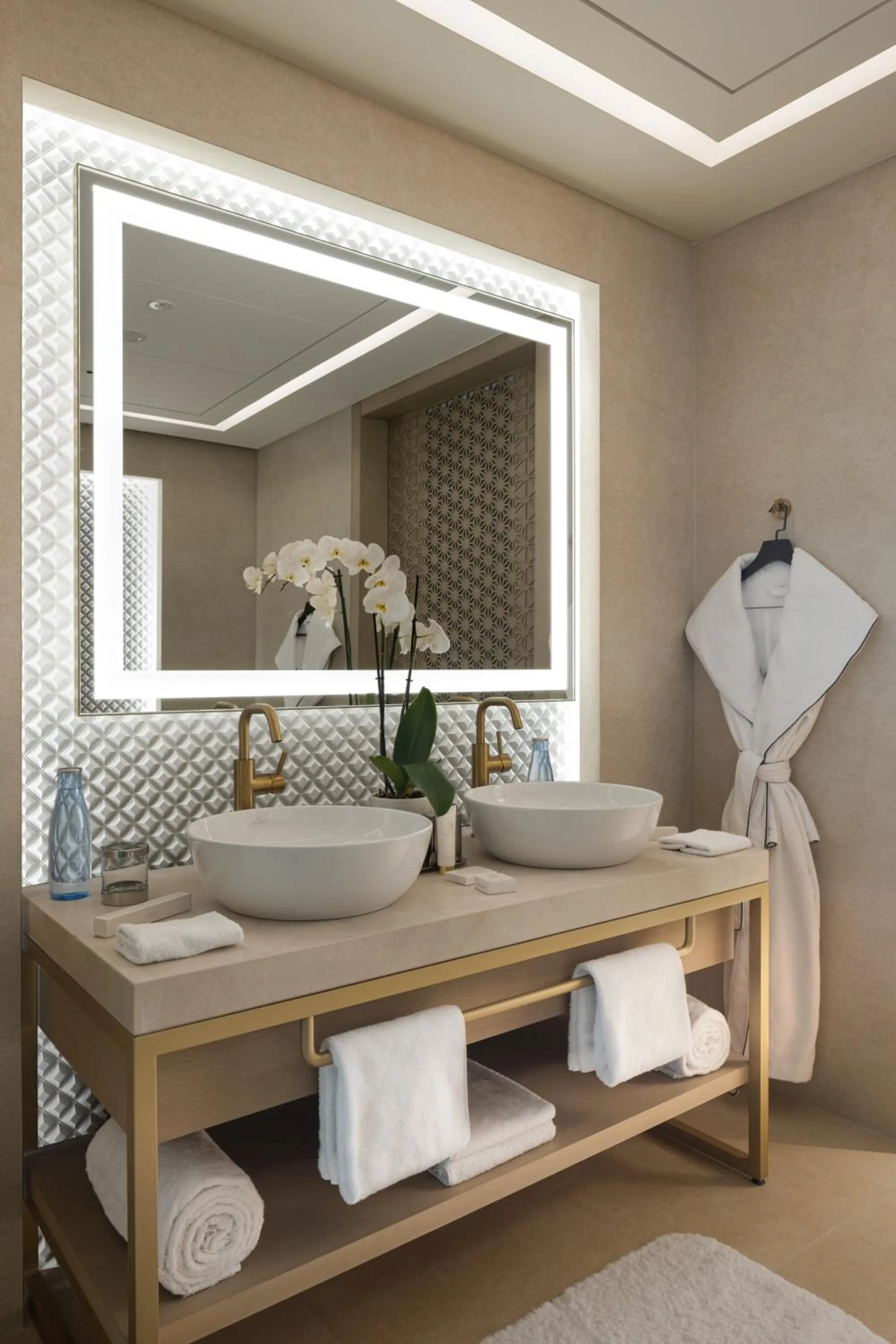 Toilet in Jumeirah Gulf of Bahrain