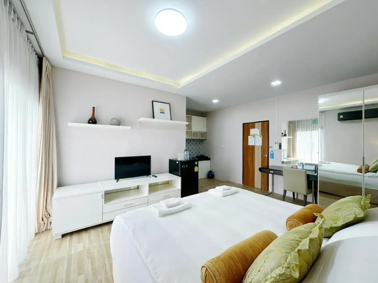 Superior Double Room in Daddy Dream Hotel and Residence Superior Double Room in Daddy Dream Hotel and Residence