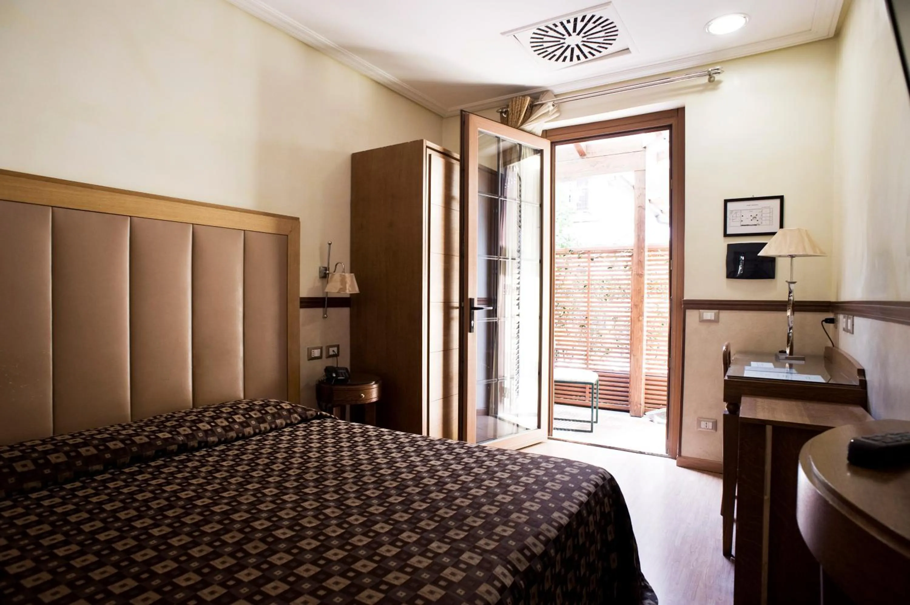 Day in Hotel Select Garden