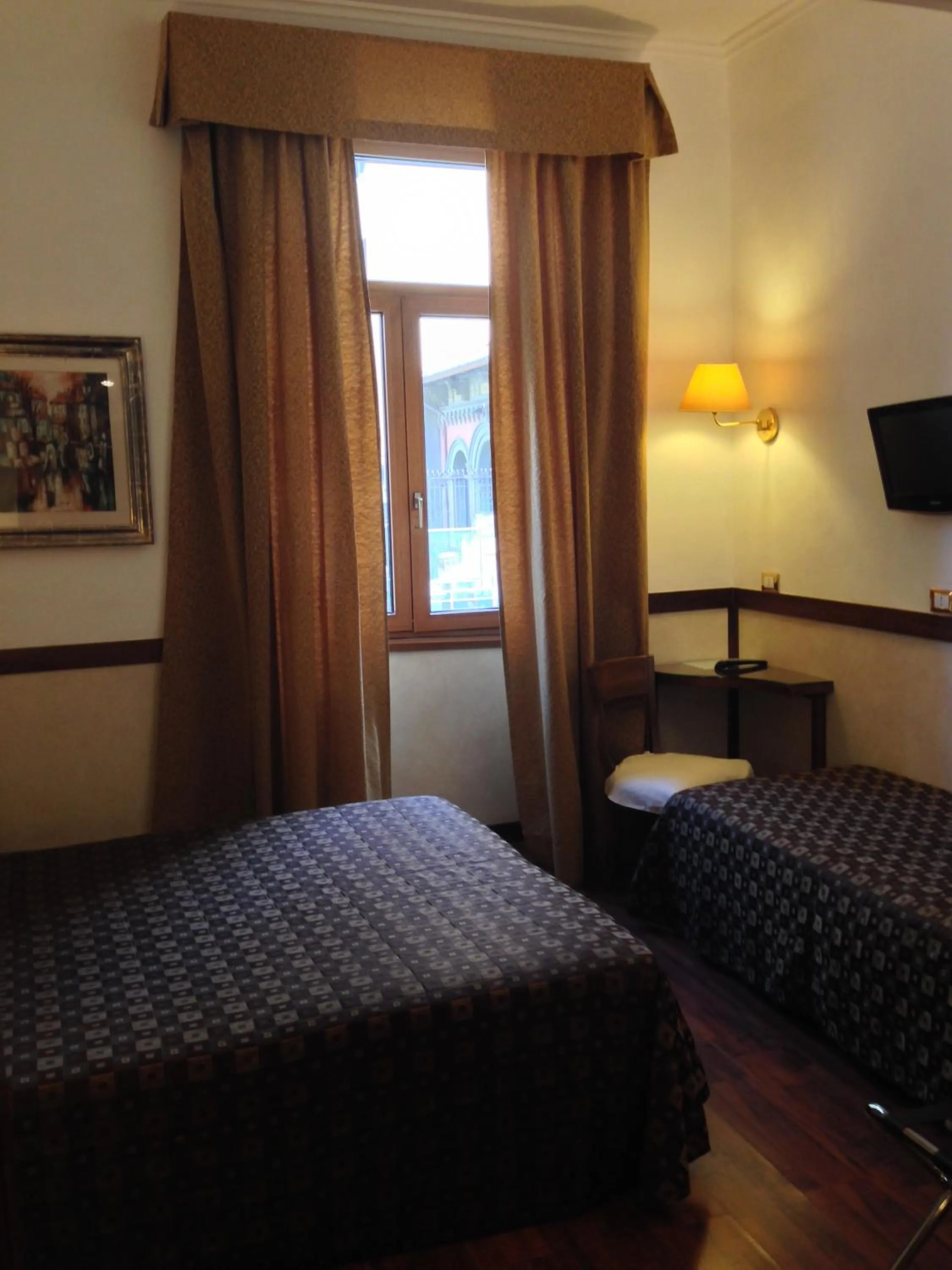 Photo of the whole room in Hotel Select Garden