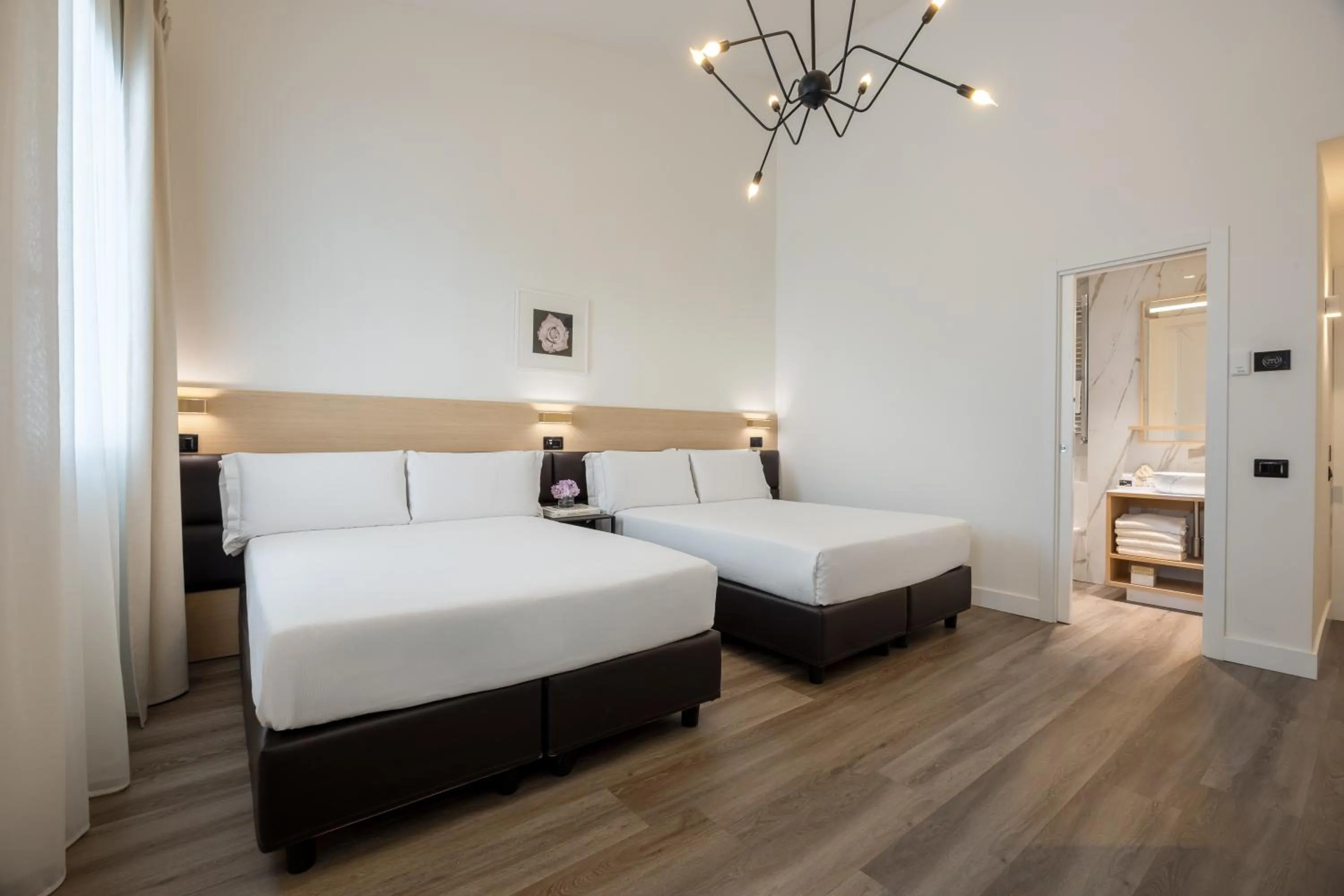 Bed in Globus Urban Hotel