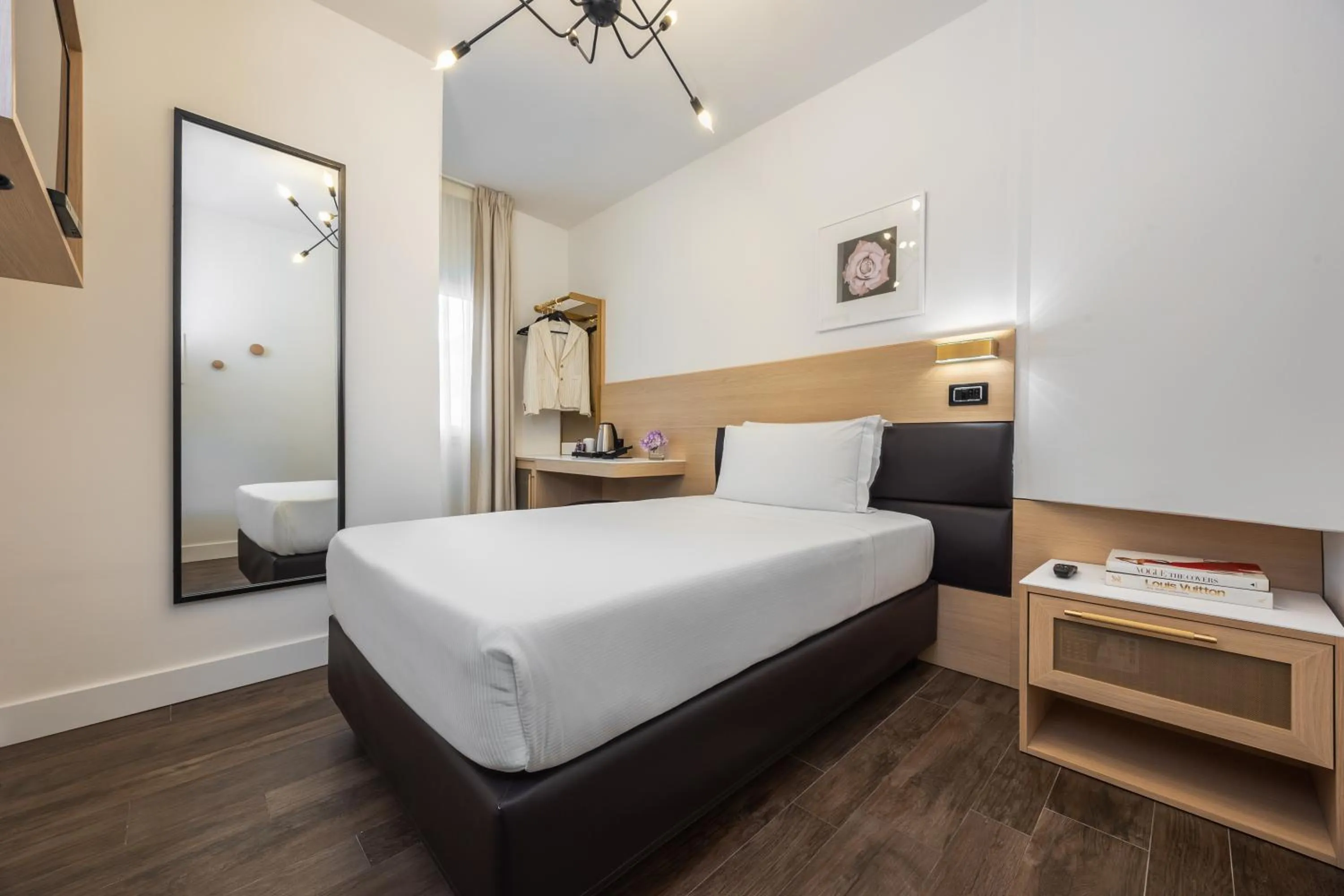 Bed in Globus Urban Hotel