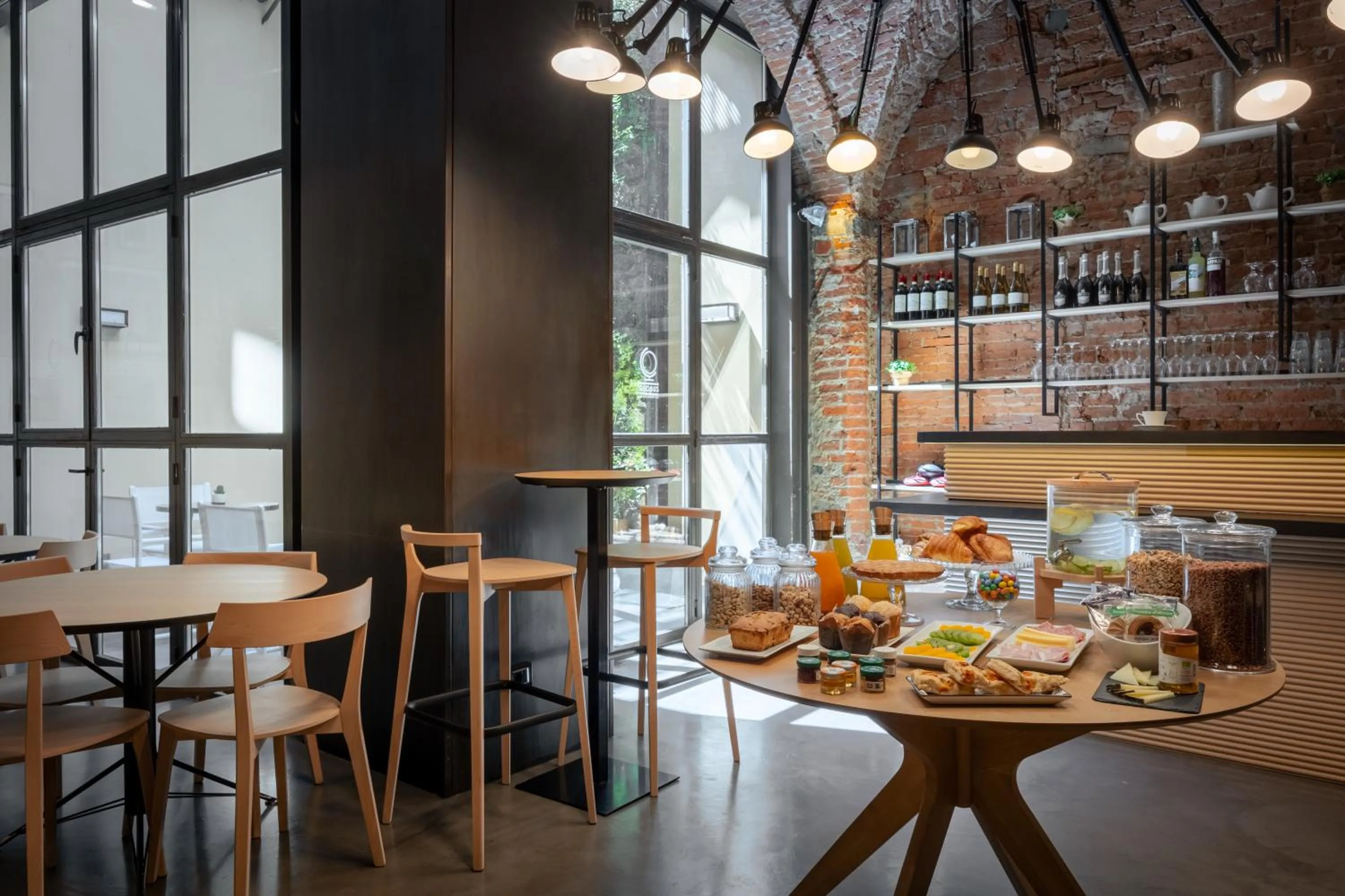 Breakfast in Globus Urban Hotel