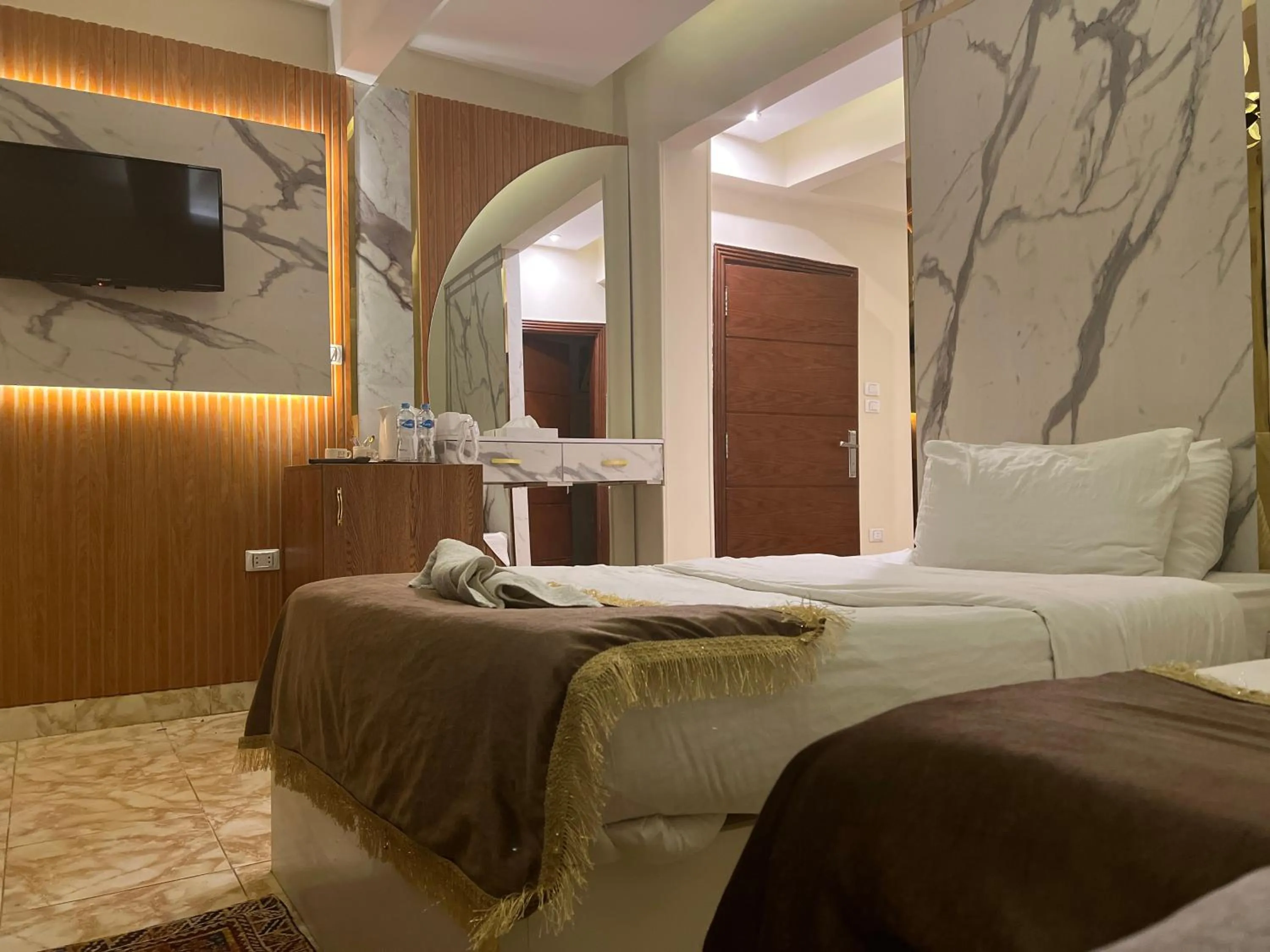 Bed in Pyramids top success result