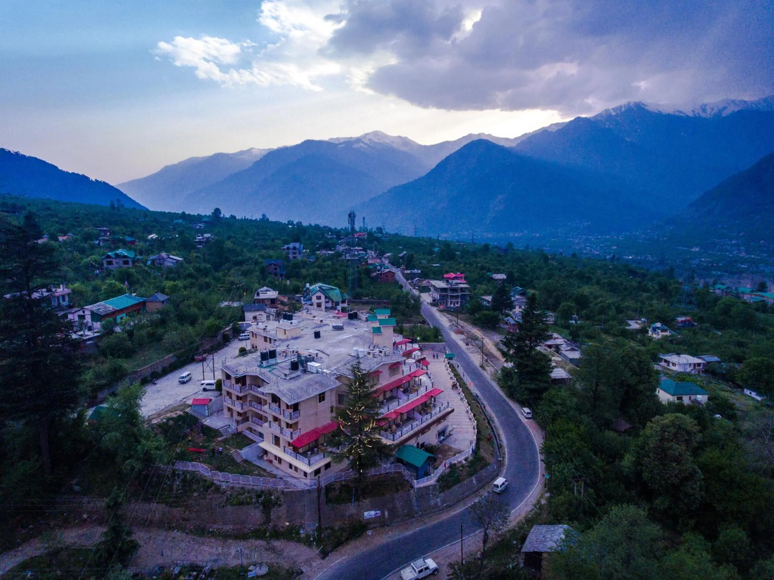 Property building in Anand Vardhan Resorts