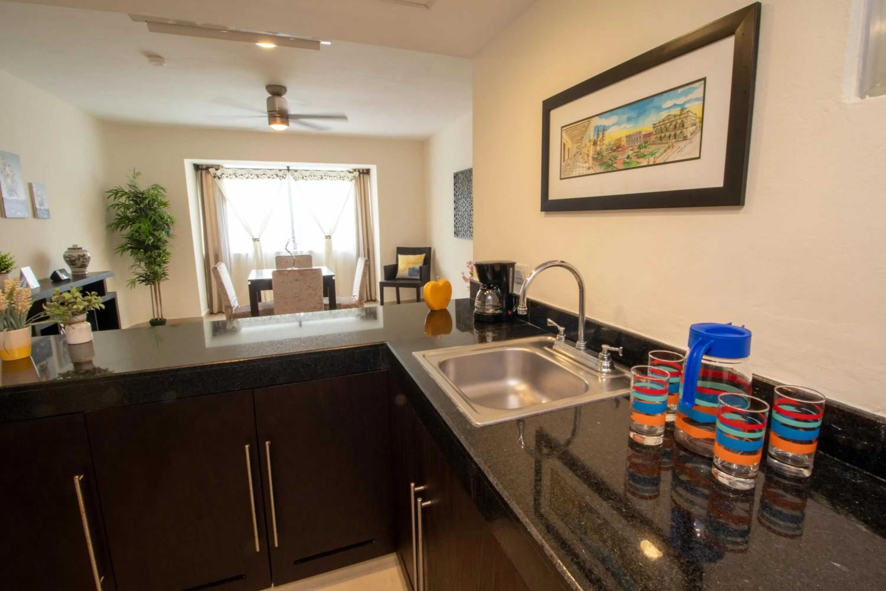 Kitchen or kitchenette in Hotel Villas Segovia Playa del Carmen