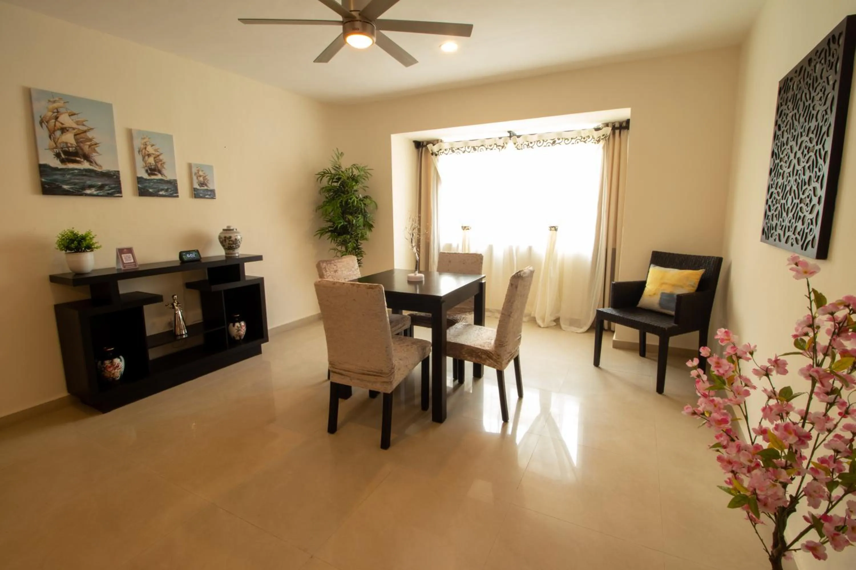 Dining area in Hotel Villas Segovia Playa del Carmen