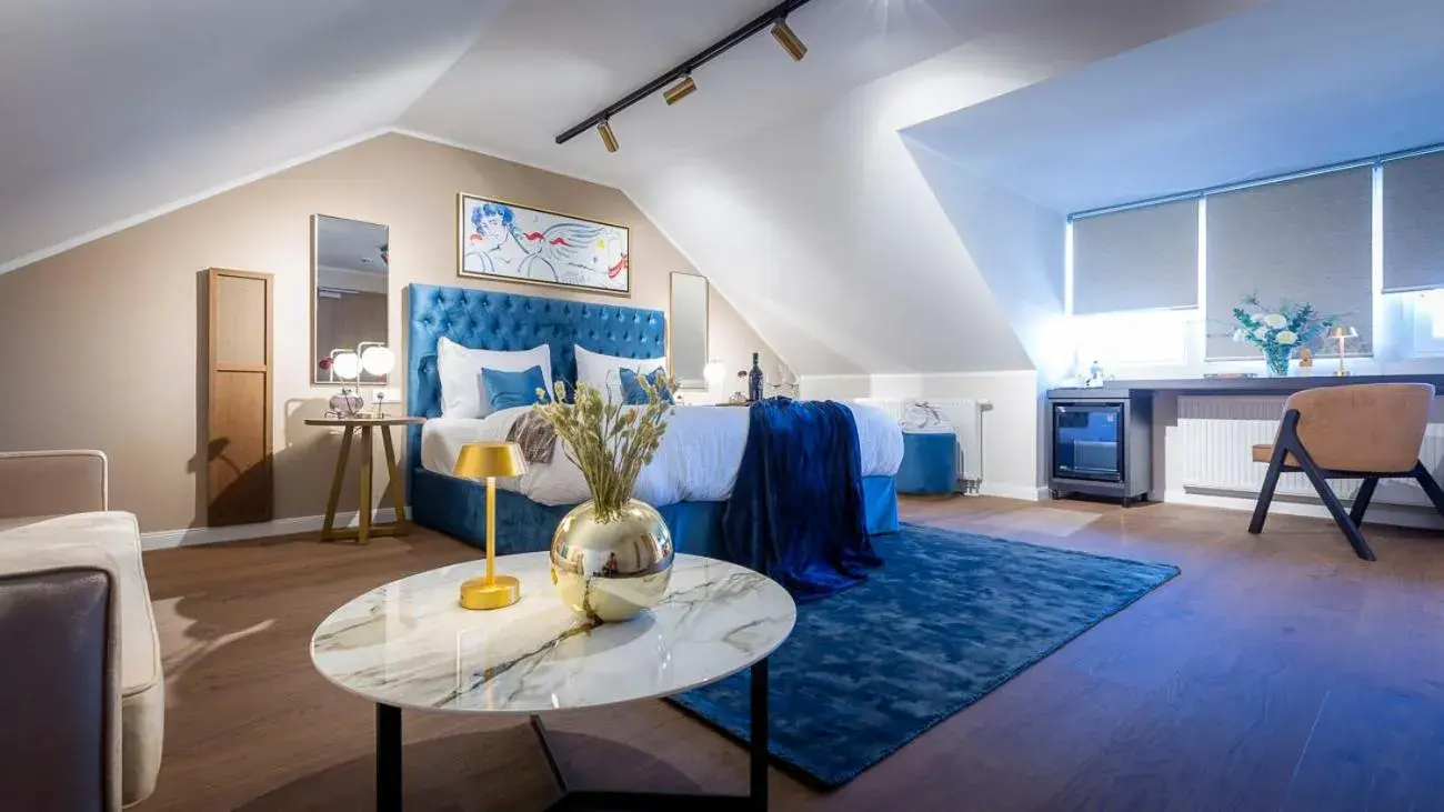 Large Double Room in Delphi Hotel & Restaurant Large Double Room in Delphi Hotel & Restaurant