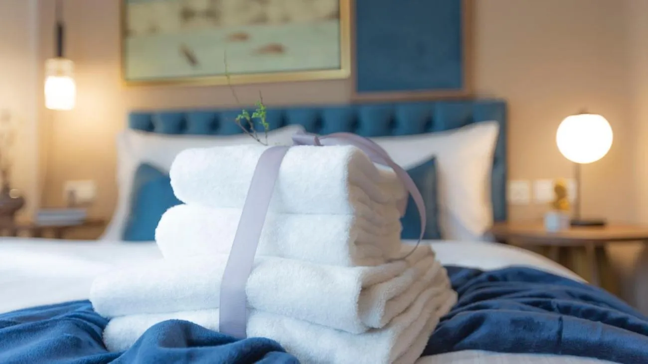 Bed in Delphi Hotel & Restaurant