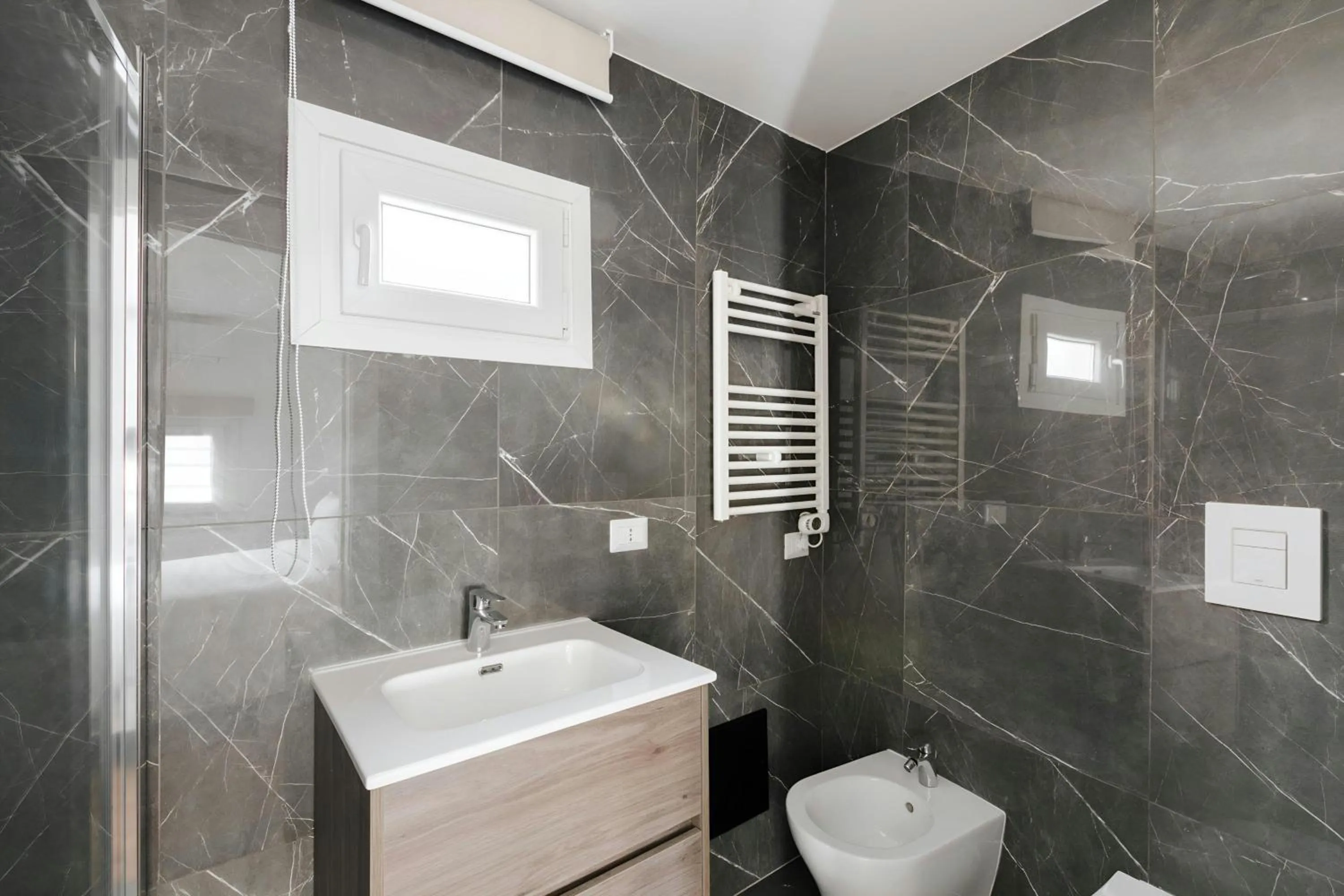 Bathroom in Sonder by Marriott Bonvoy Piazza Venezia Apartments
