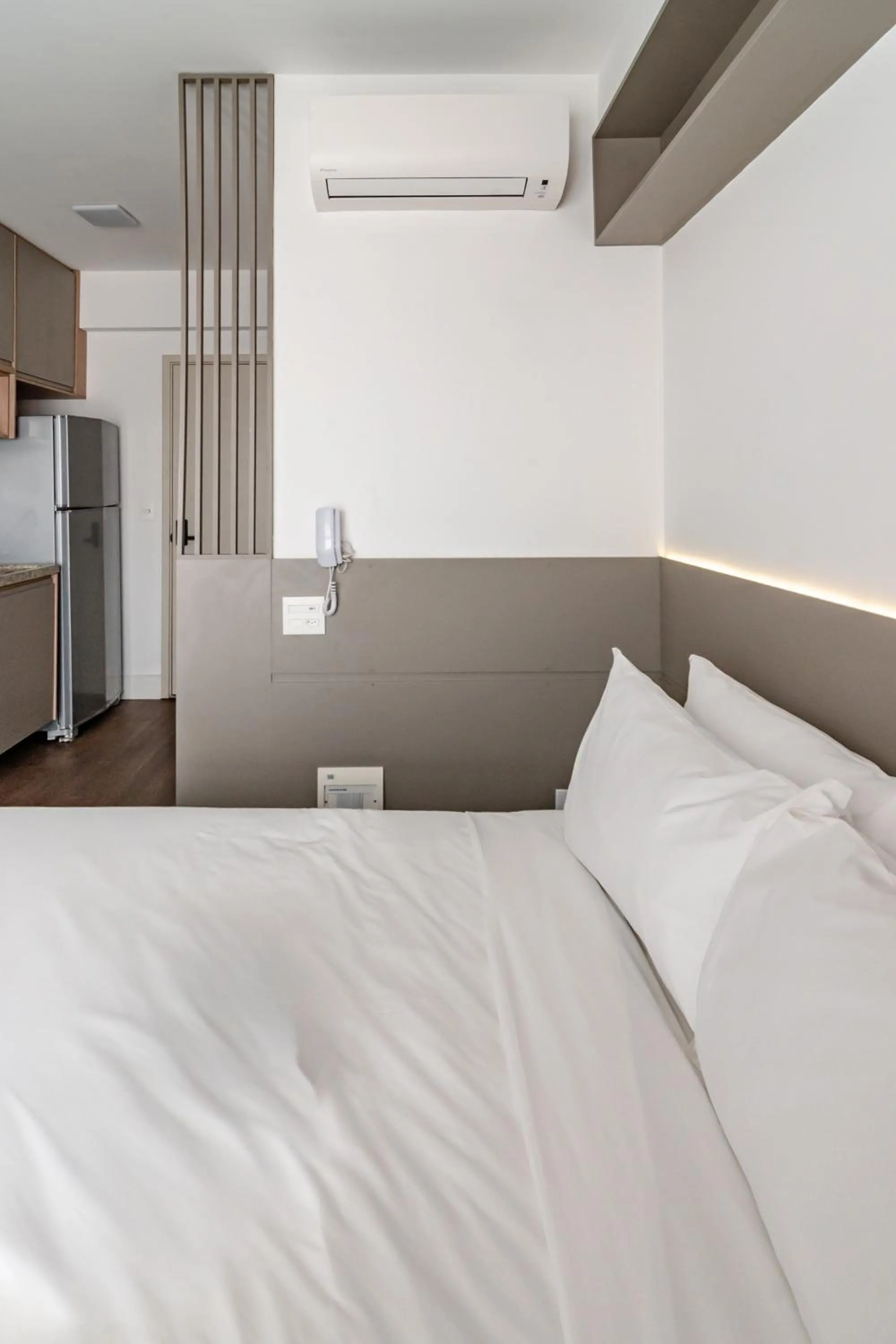 Bed in 360 Brooklin