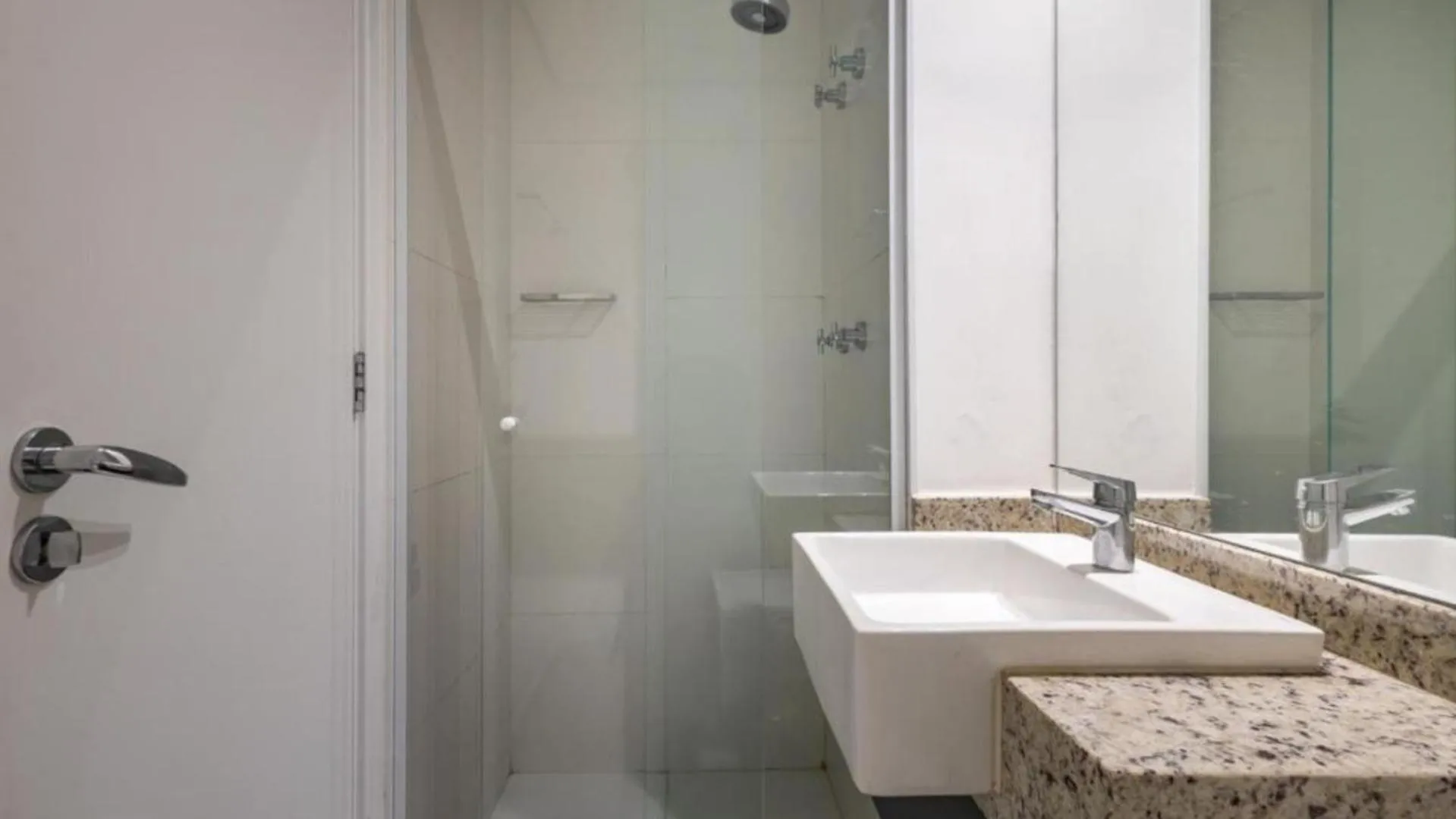 Bathroom in 360 Brooklin