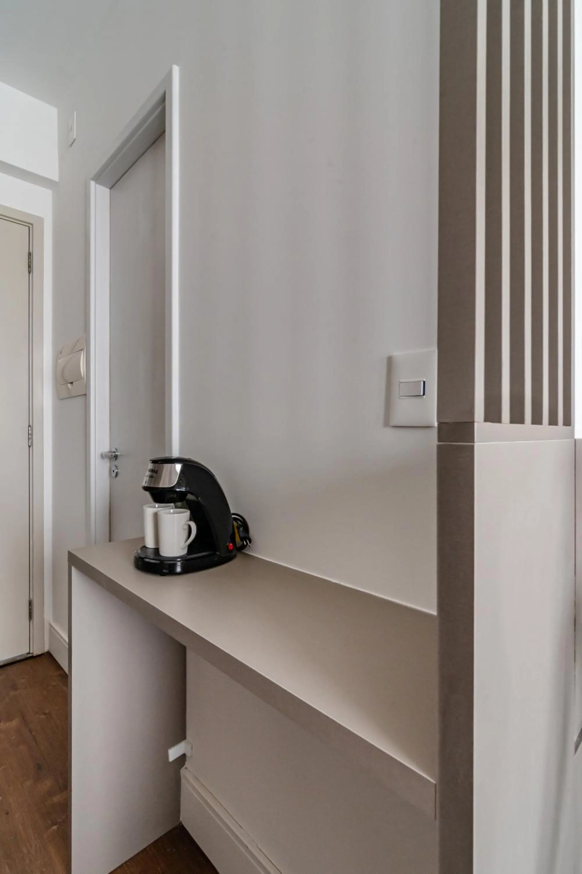 Coffee/tea facilities in 360 Brooklin