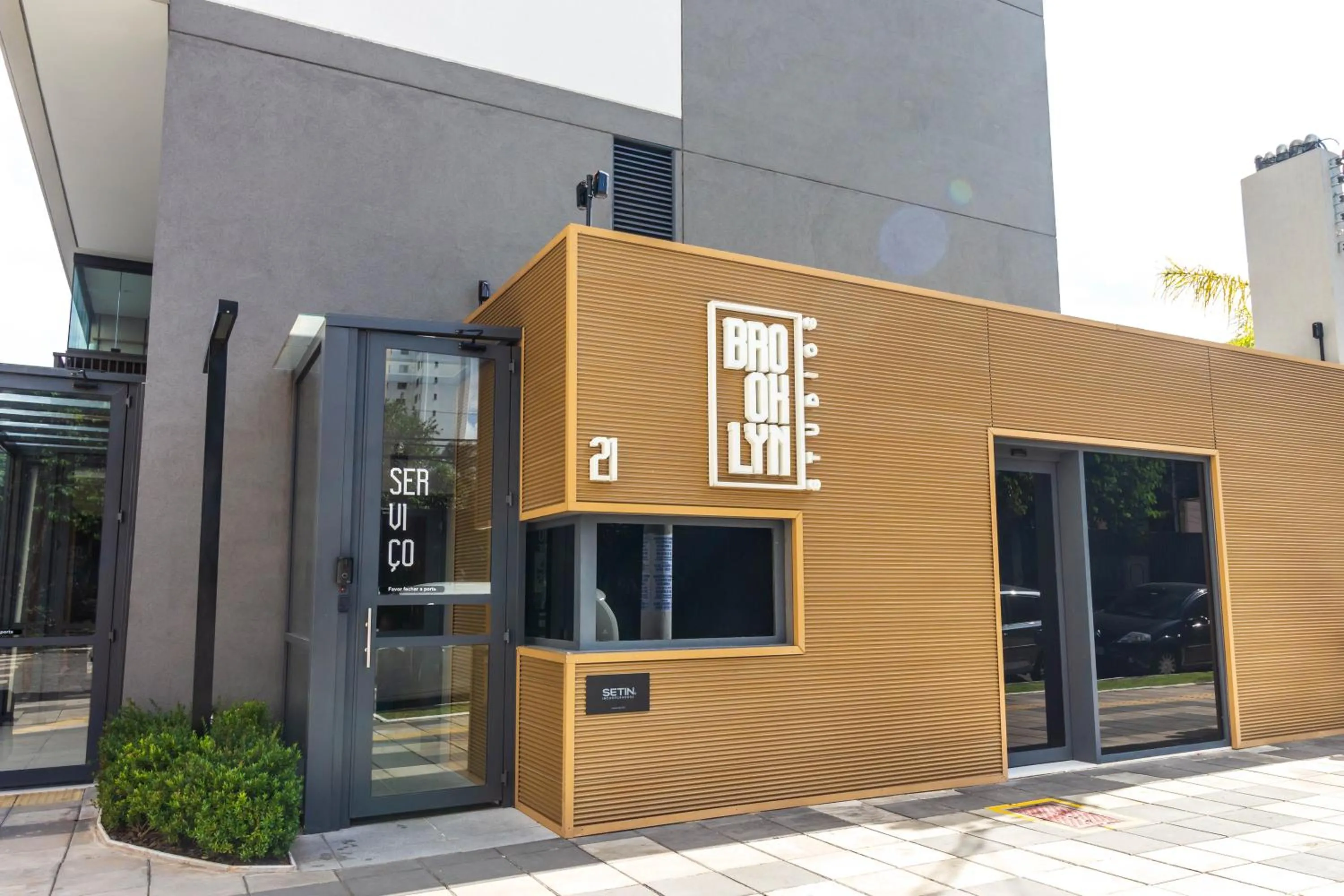 Property building in 360 Brooklin