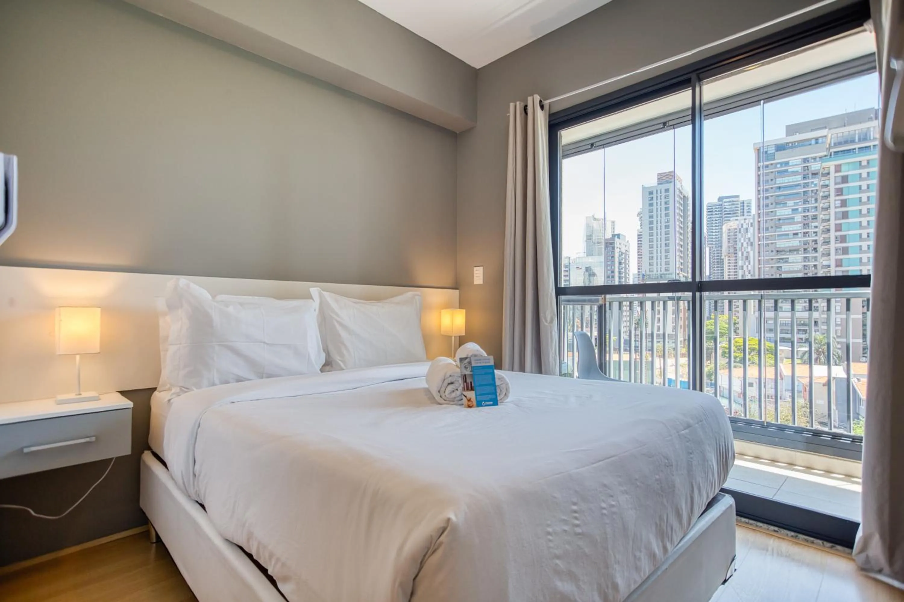 Bed in 360 Brooklin