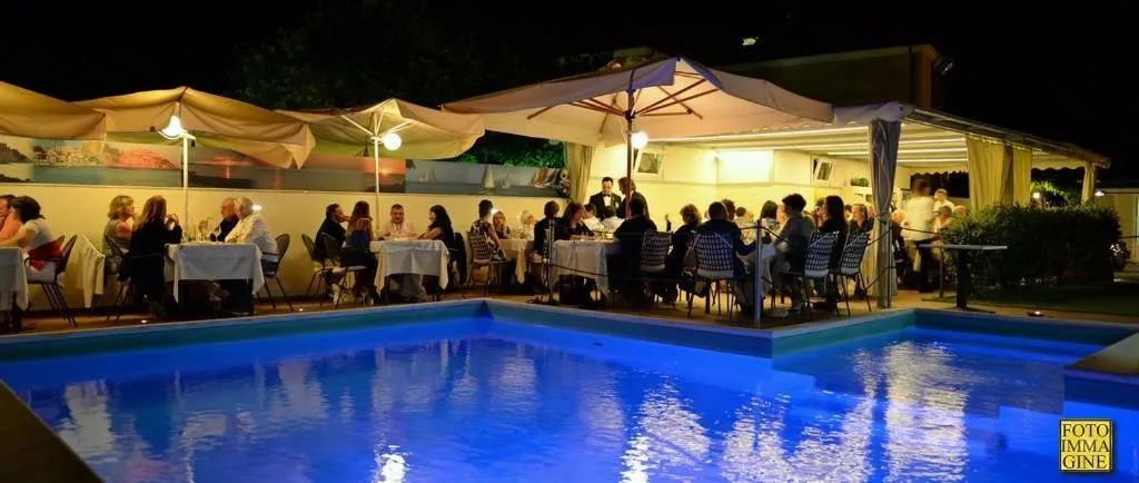 Restaurant/places to eat in Ca' del Mar