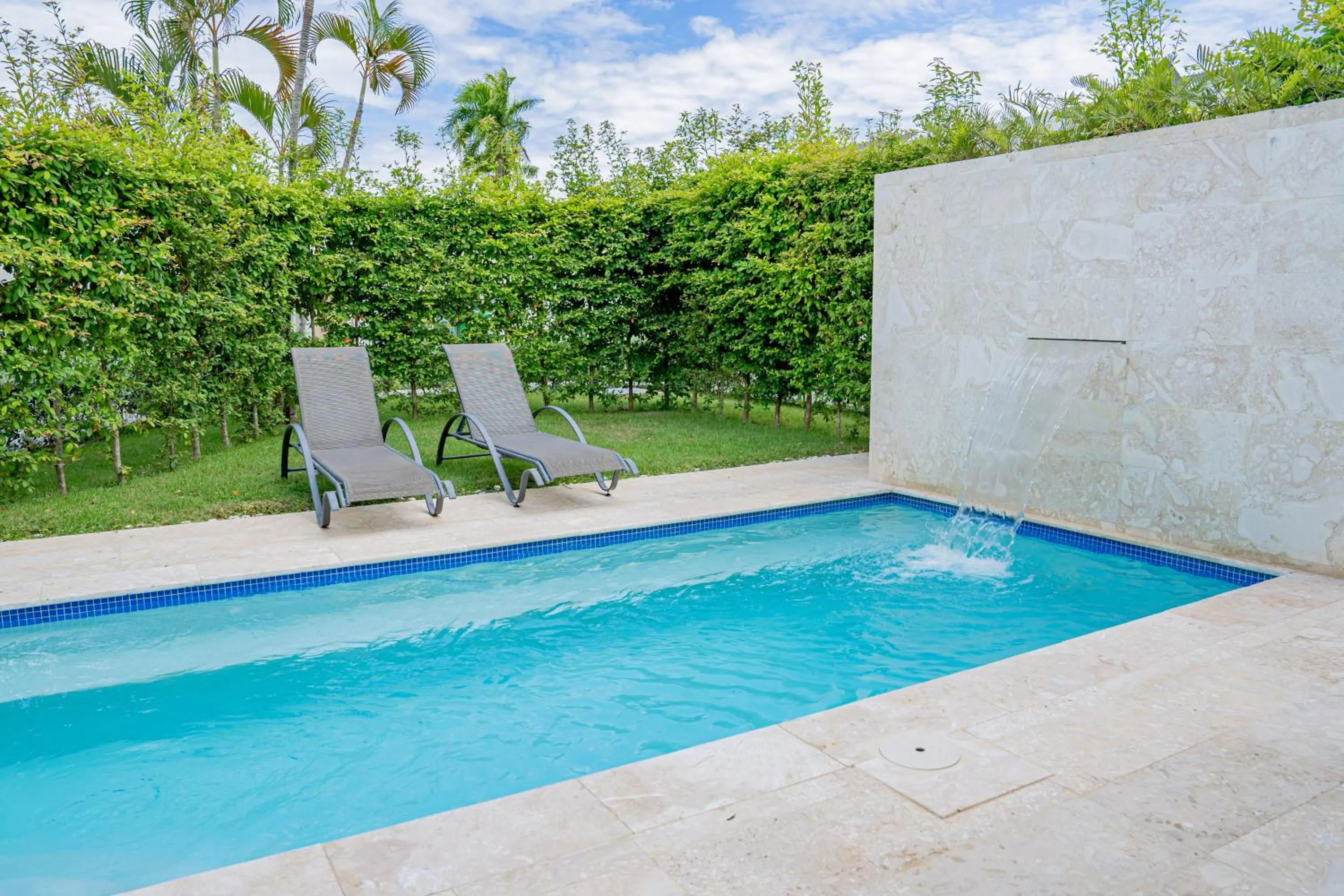 Spring in Xeliter Green One Playa Dorada