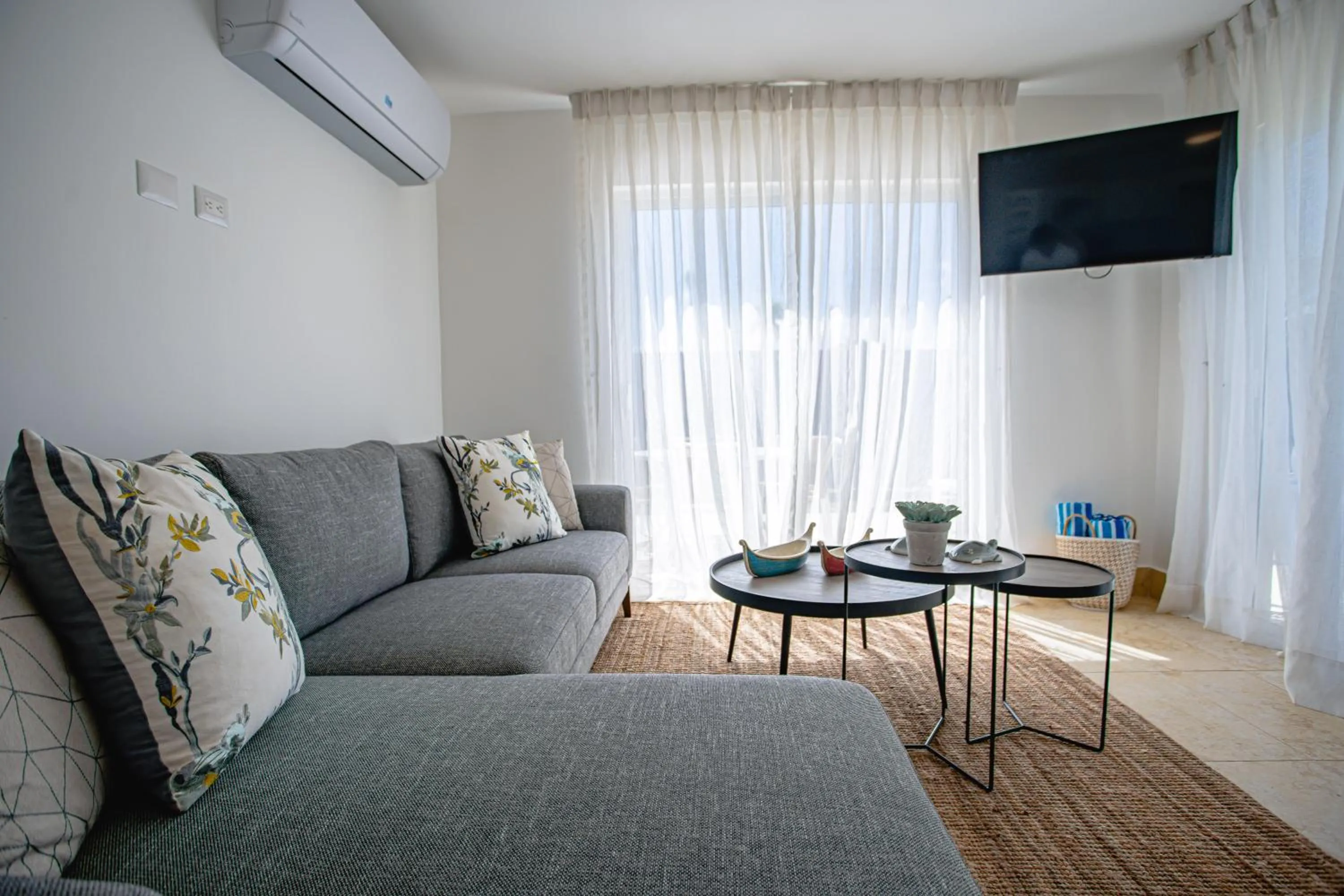 TV and multimedia in Xeliter Green One Playa Dorada