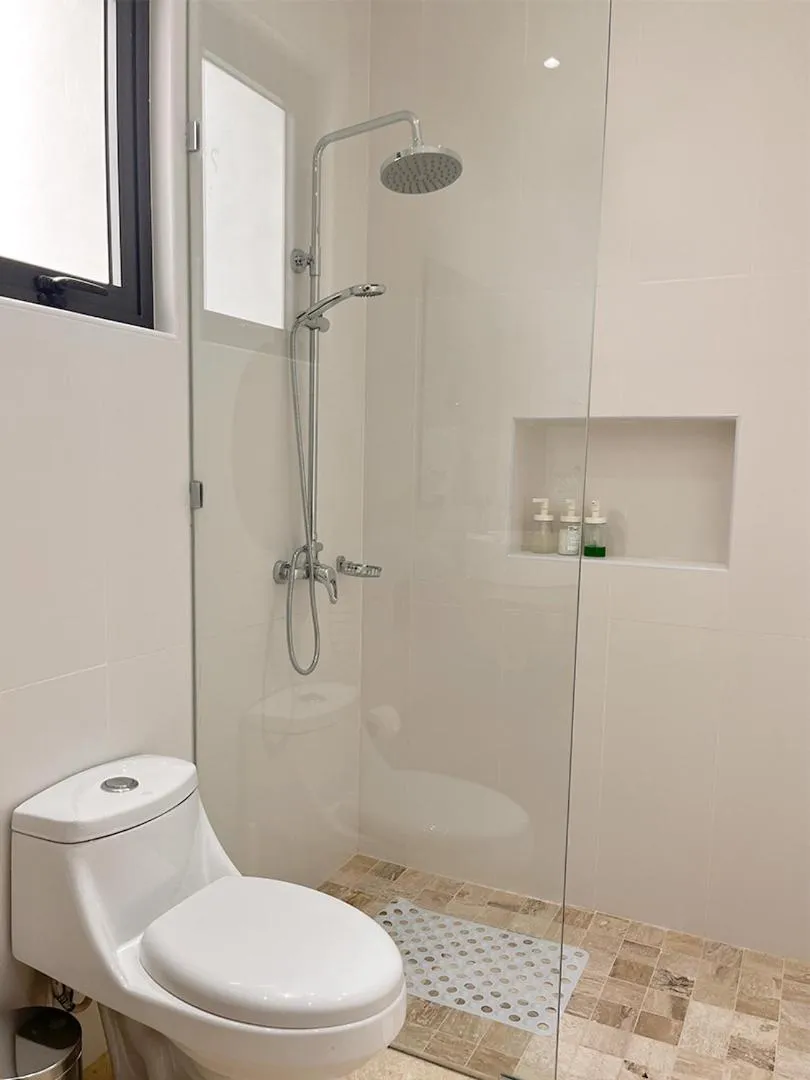 Shower in Xeliter Green One Playa Dorada