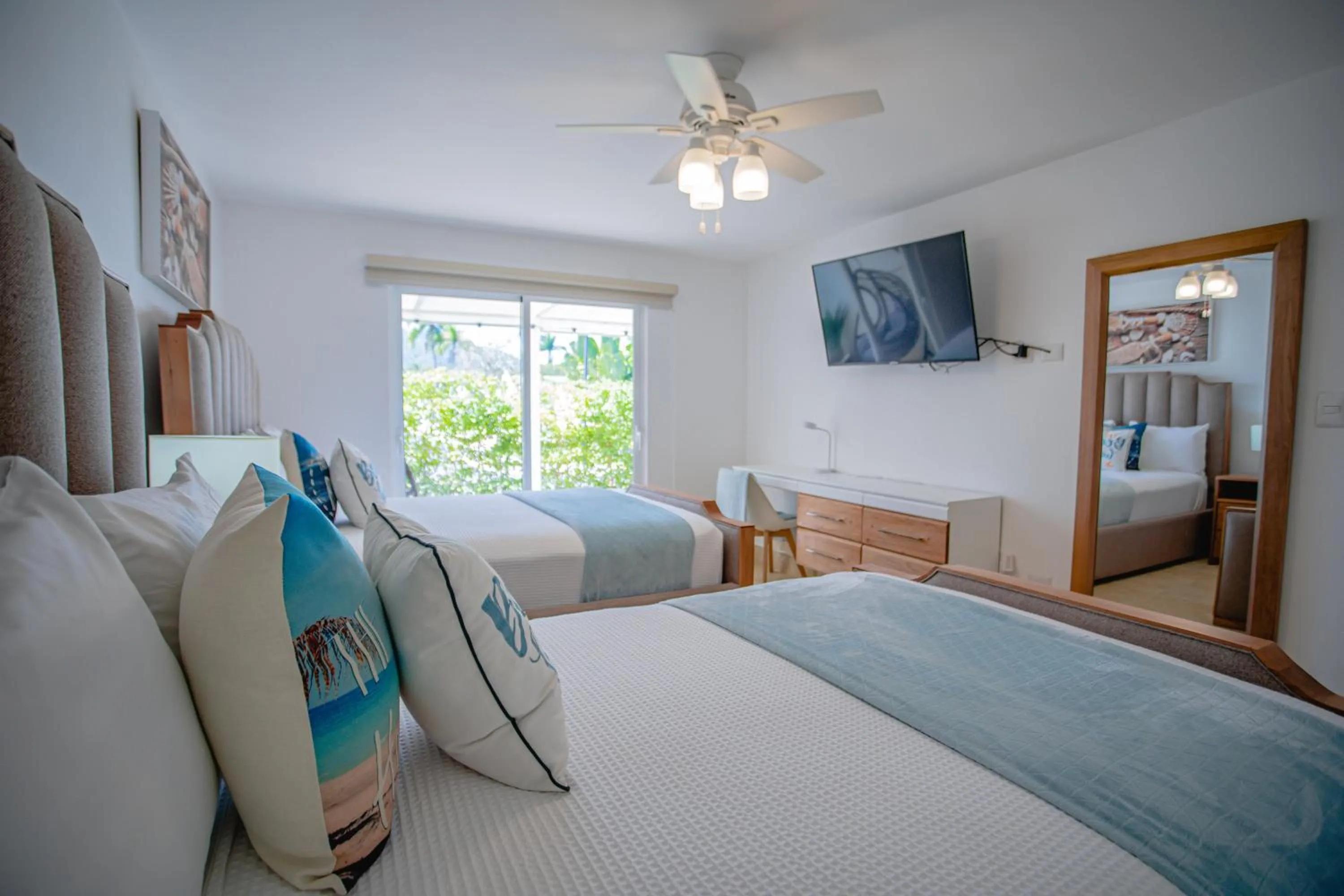 Bedroom, Bed in Xeliter Green One Playa Dorada