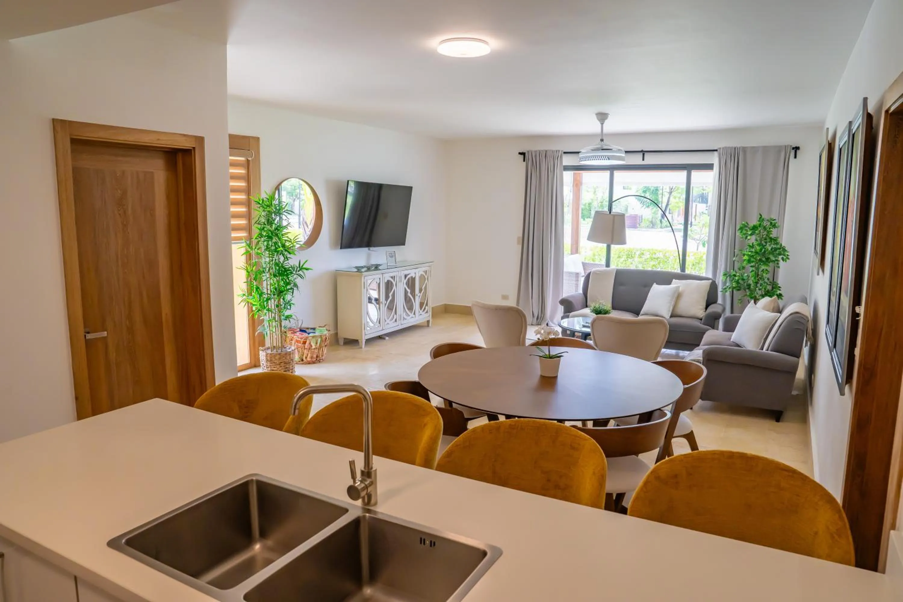 Kitchen or kitchenette in Xeliter Green One Playa Dorada