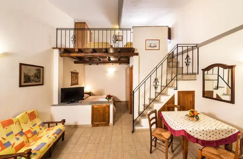 Family Room in Agriturismo Podere Giulio Family Room in Agriturismo Podere Giulio