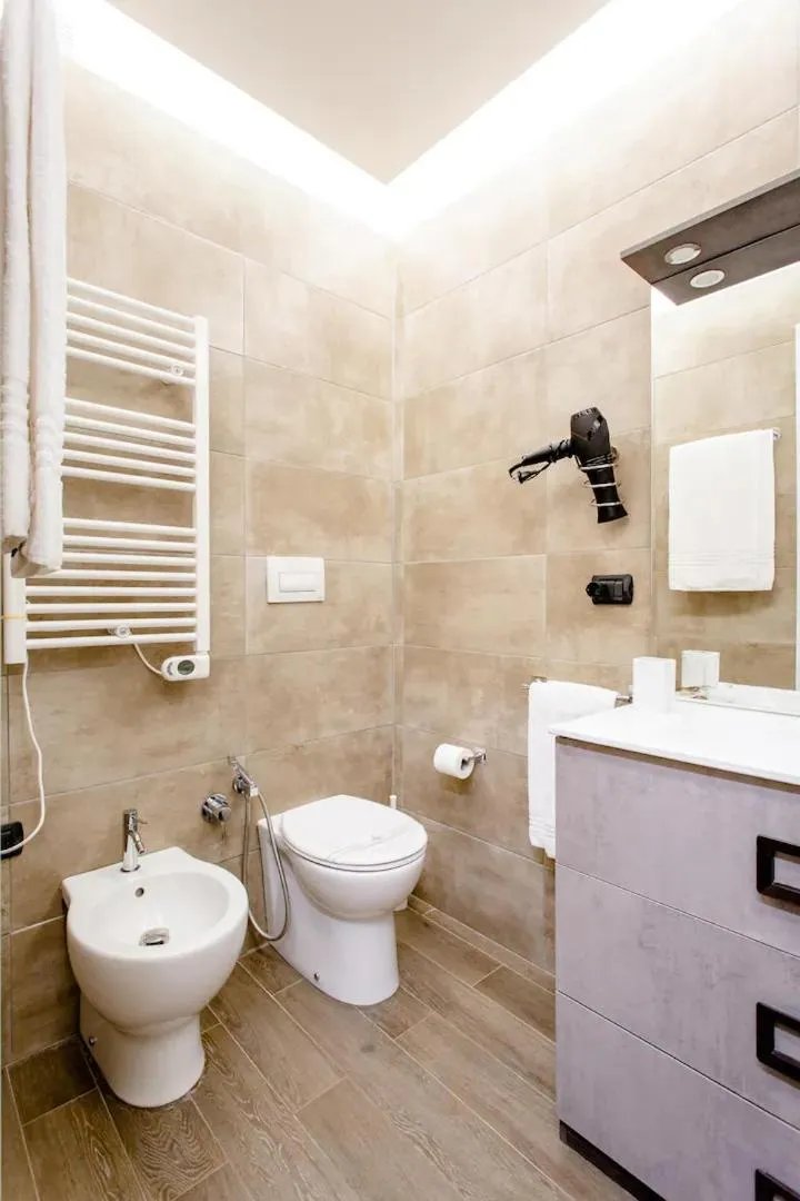 Shower in Hotel Vitruvio