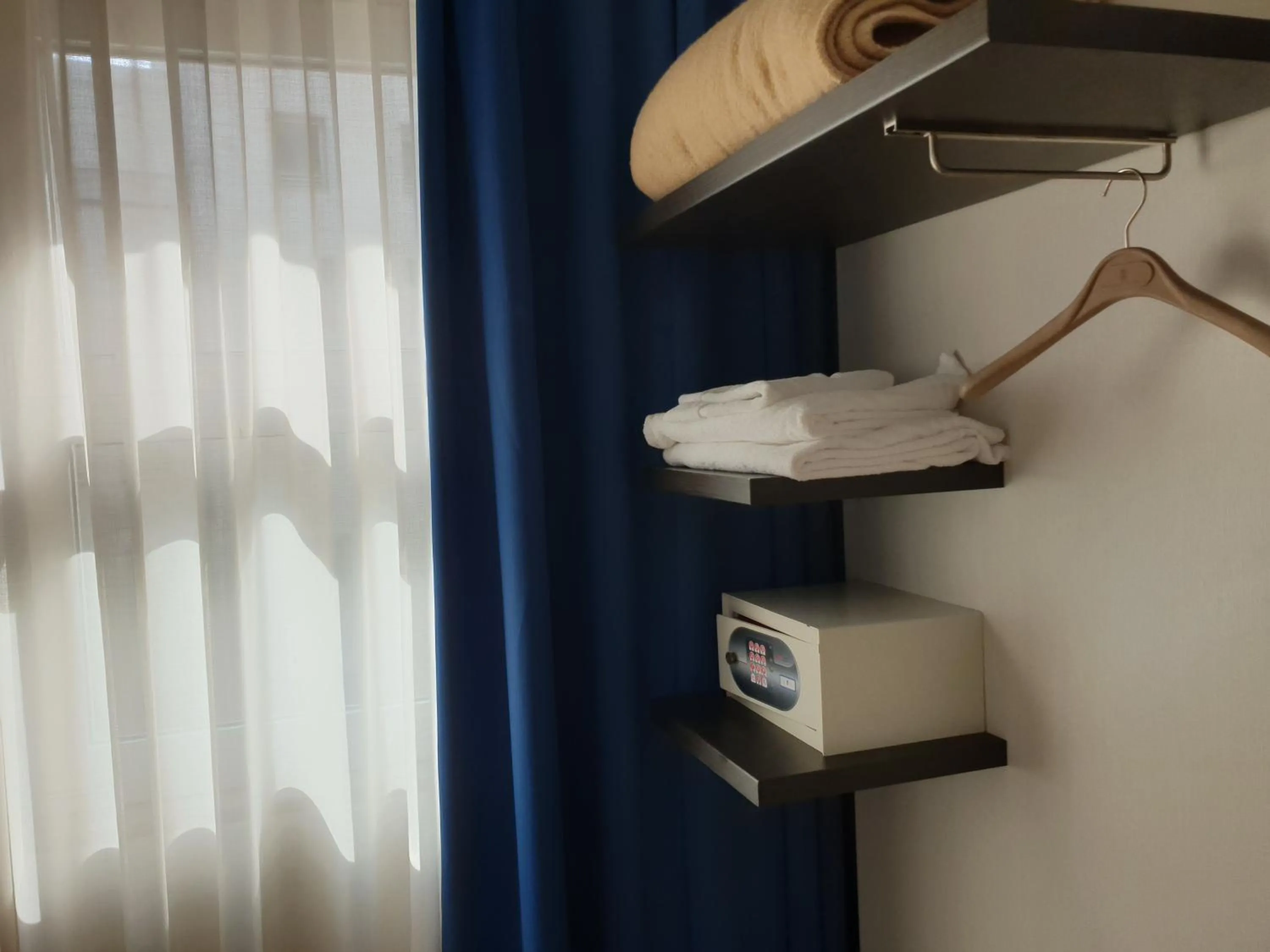 cot in Hotel Vitruvio