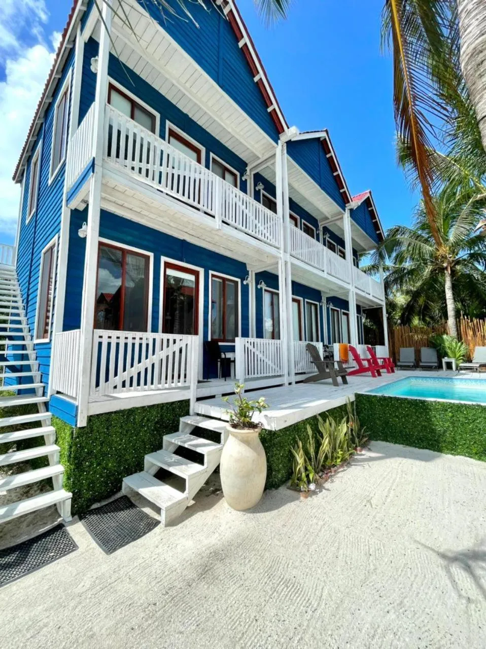 Off site in Marina Sunrise