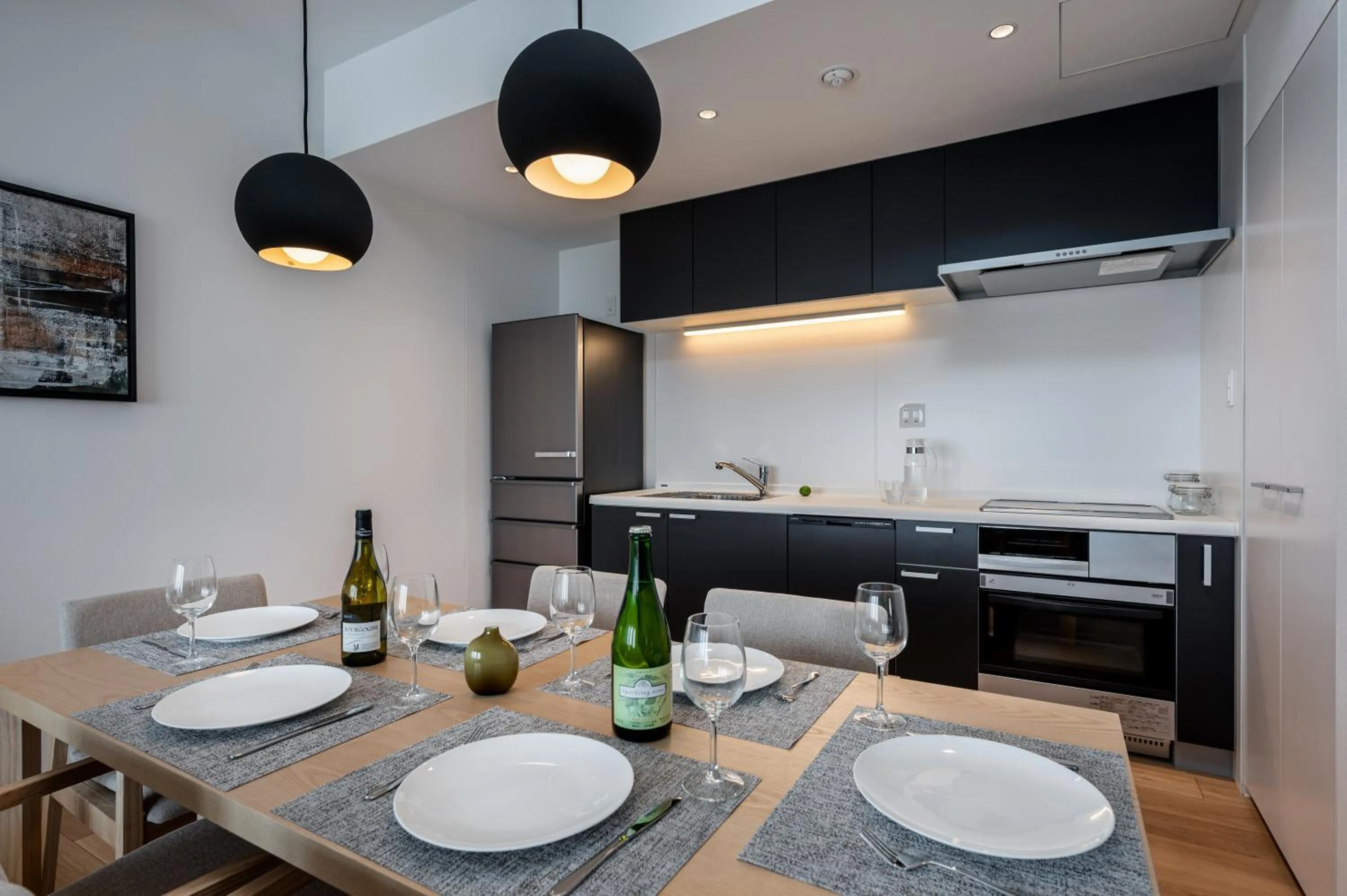 Kitchen or kitchenette in Kaku Place by H2 Life