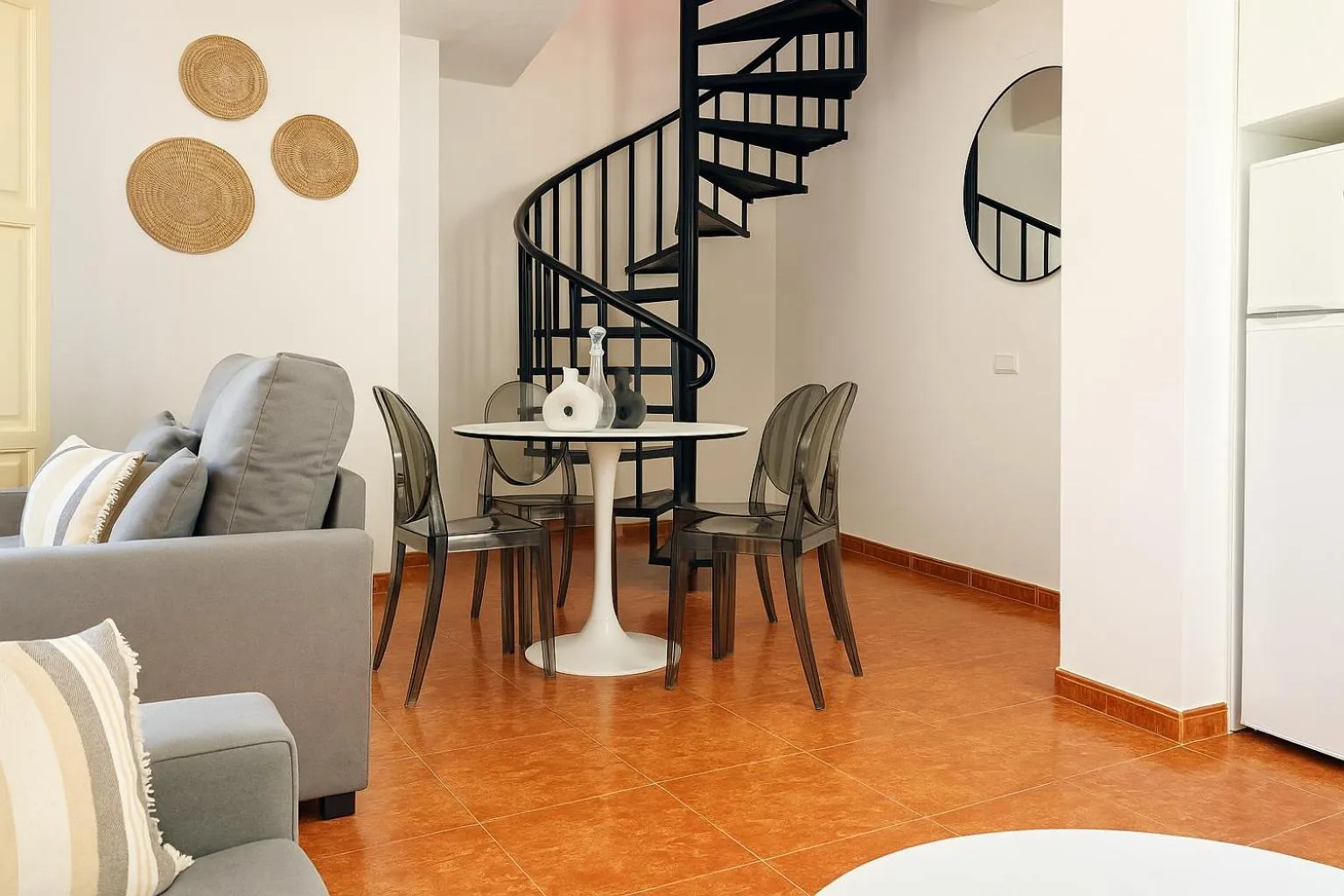 Seating area in Thyssen Boutique Apartments by Caleta Homes