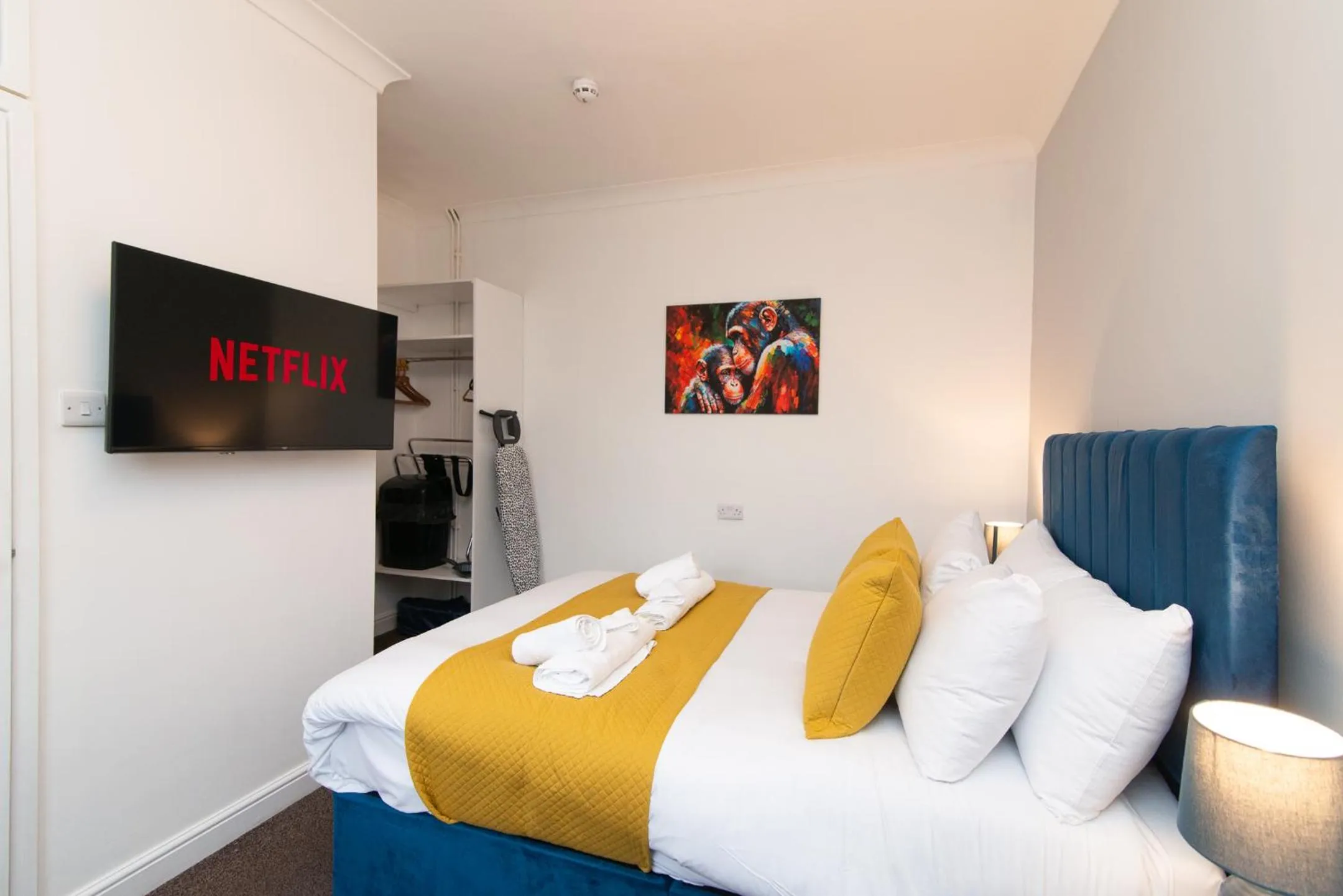 Bed in The Linden Leaf Rooms