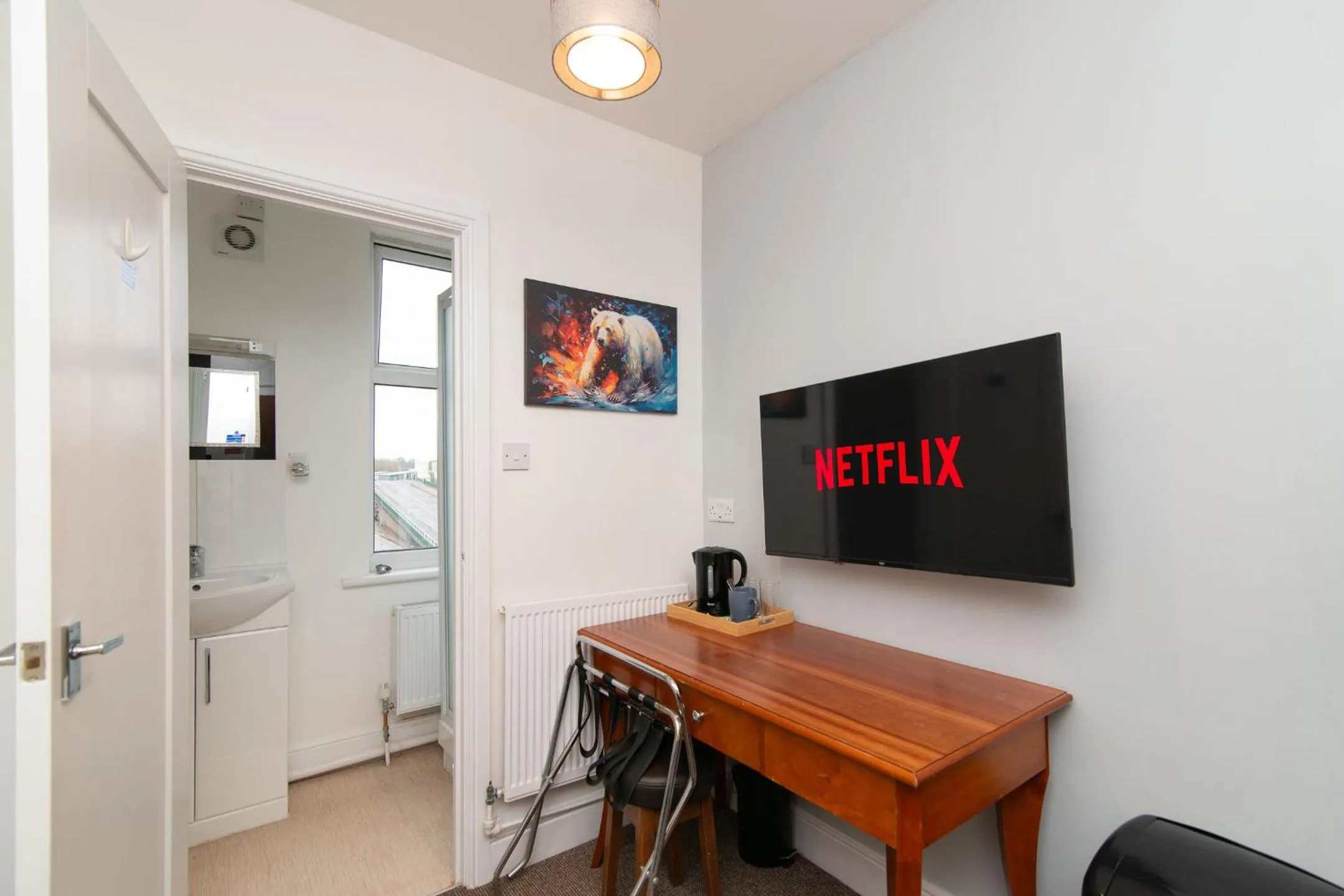 The Linden Leaf Rooms