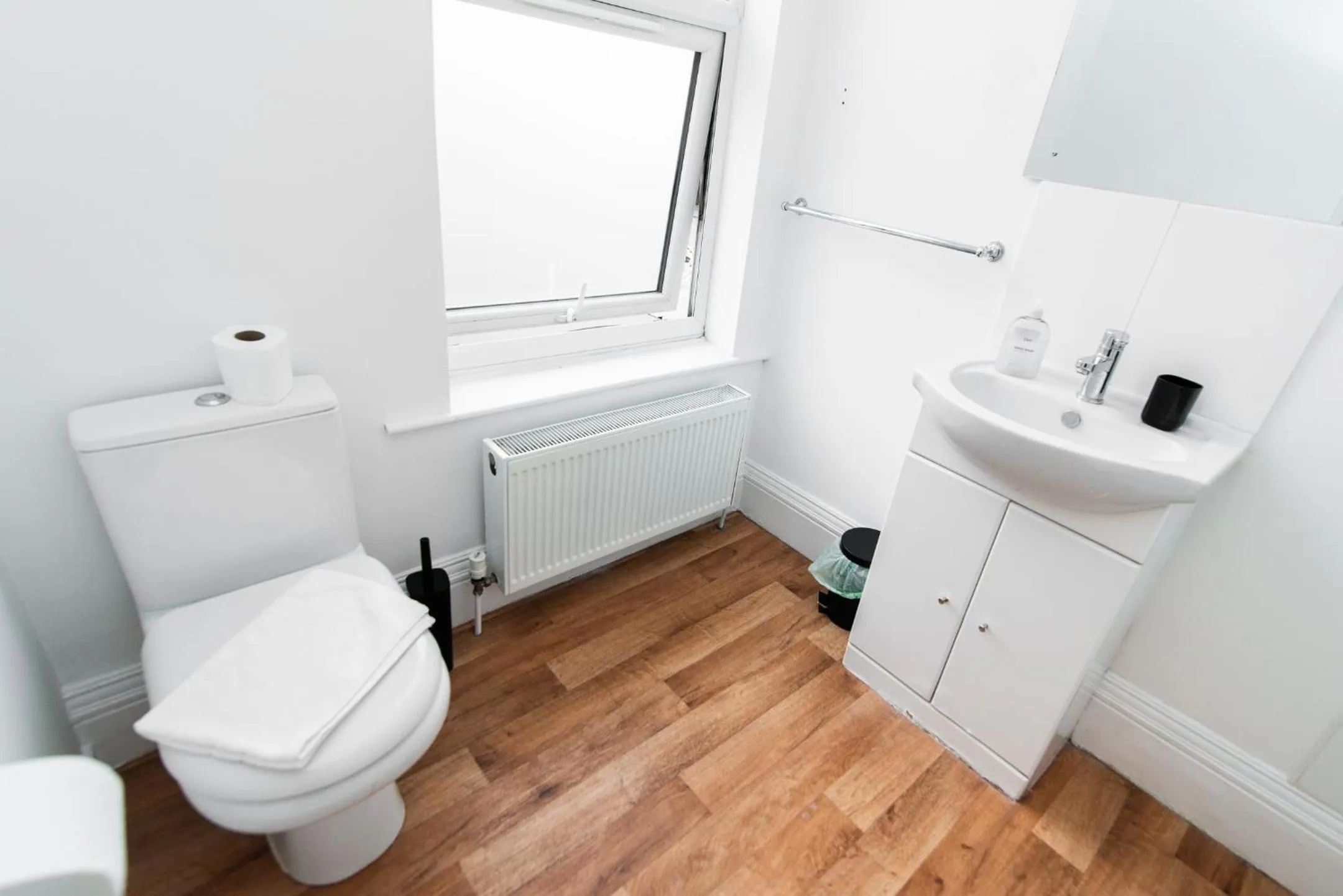 The Linden Leaf Rooms