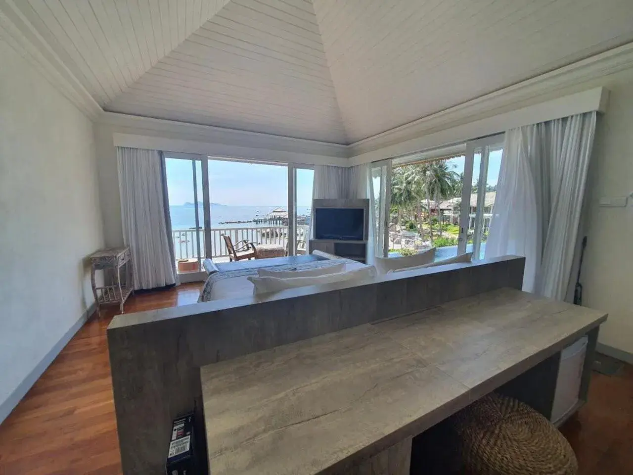 Executive Villa in Adiwana Jelita Sejuba Natuna Executive Villa in Adiwana Jelita Sejuba Natuna