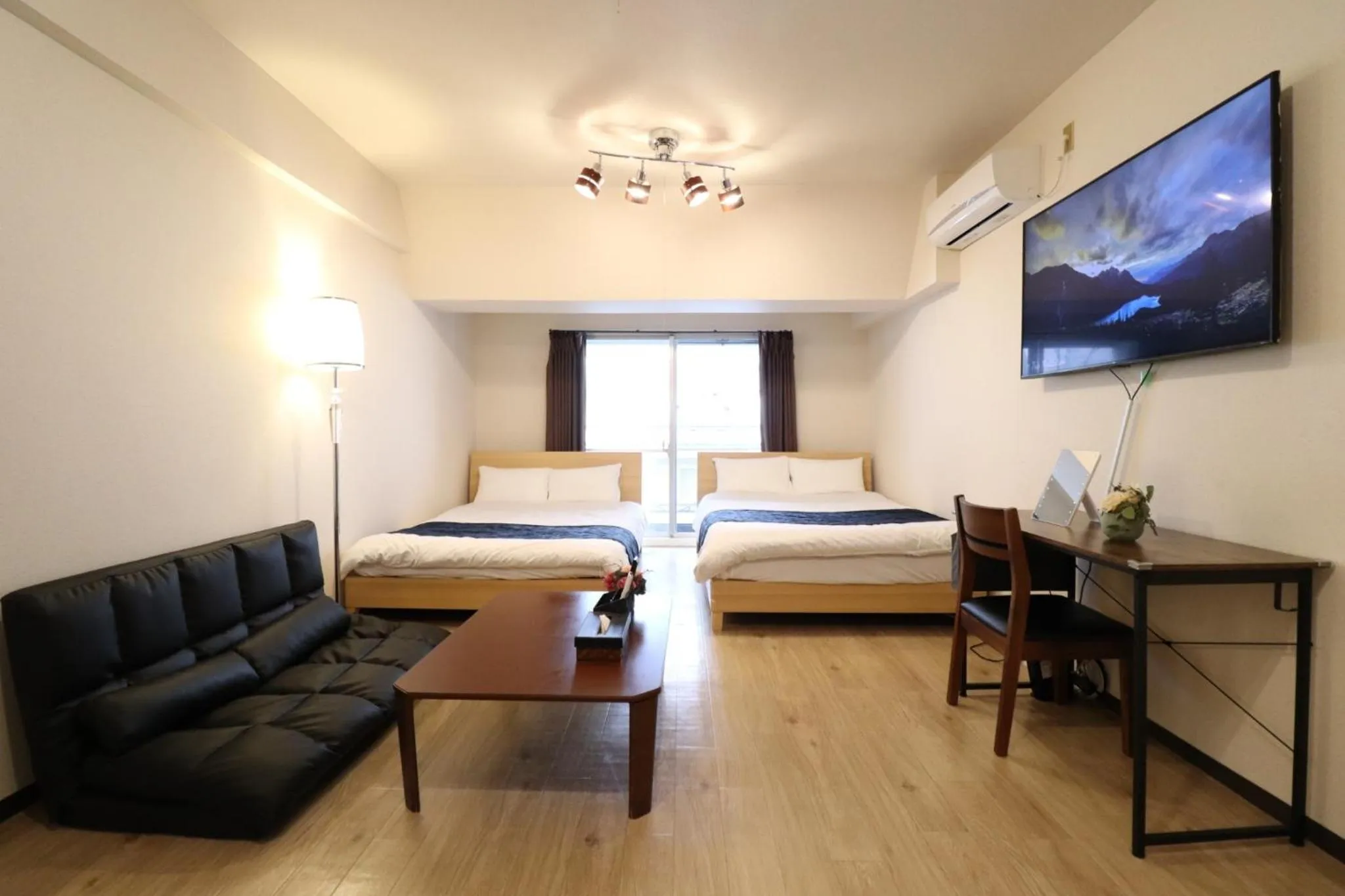 Photo of the whole room, Bed in Arkadia ef