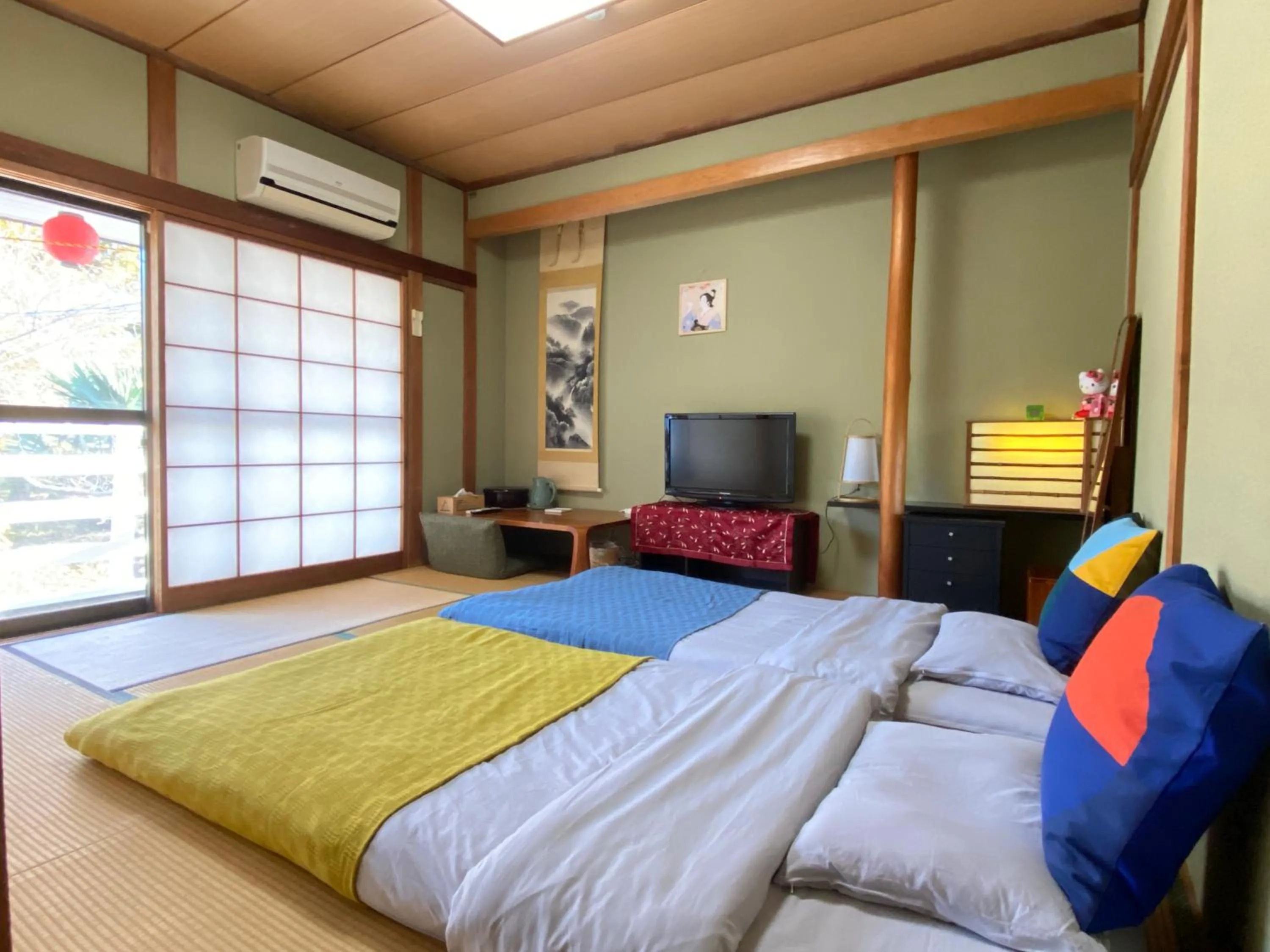 Bed in Hanamizuki Onsen Resort
