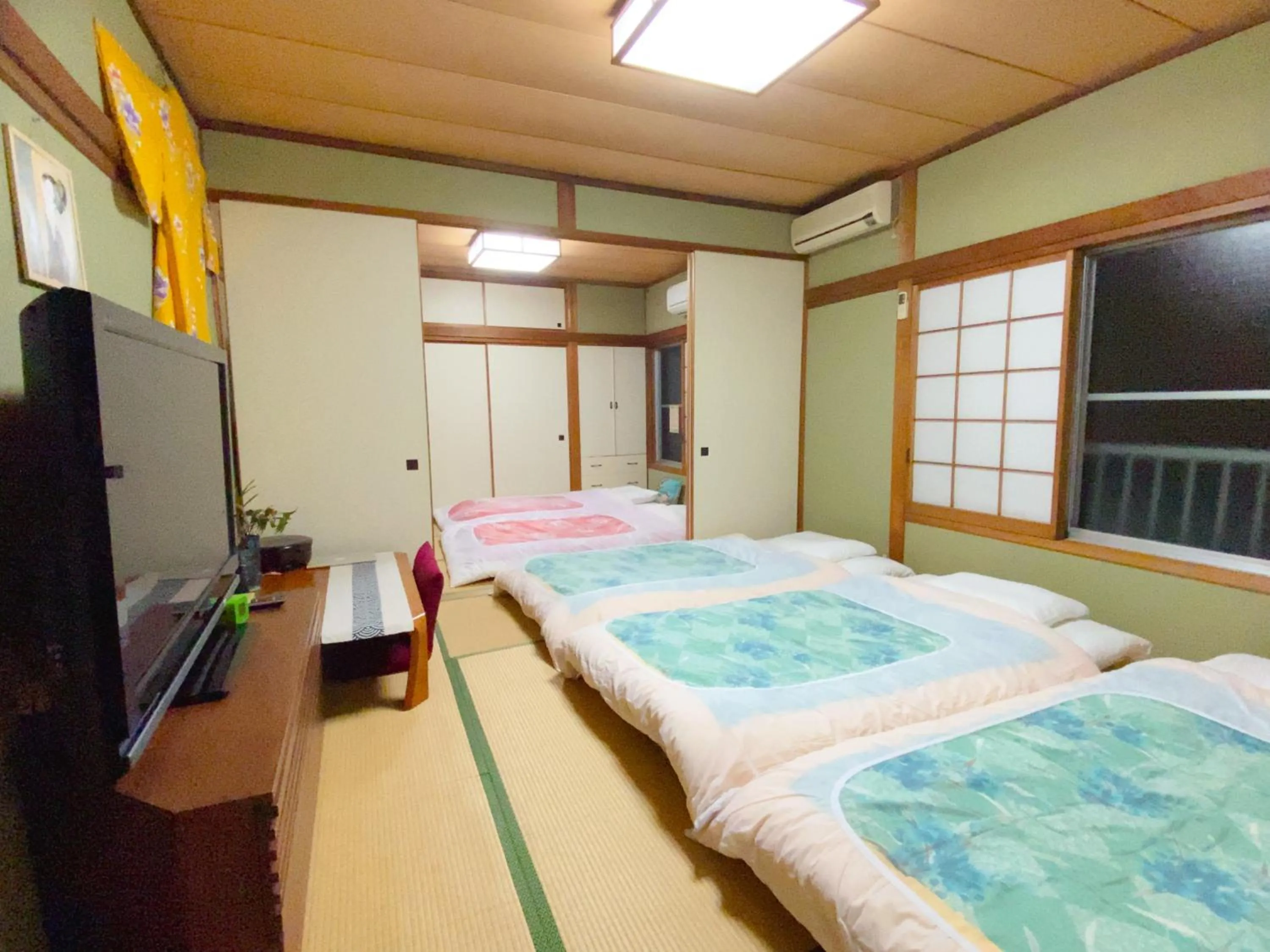 Bed in Hanamizuki Onsen Resort